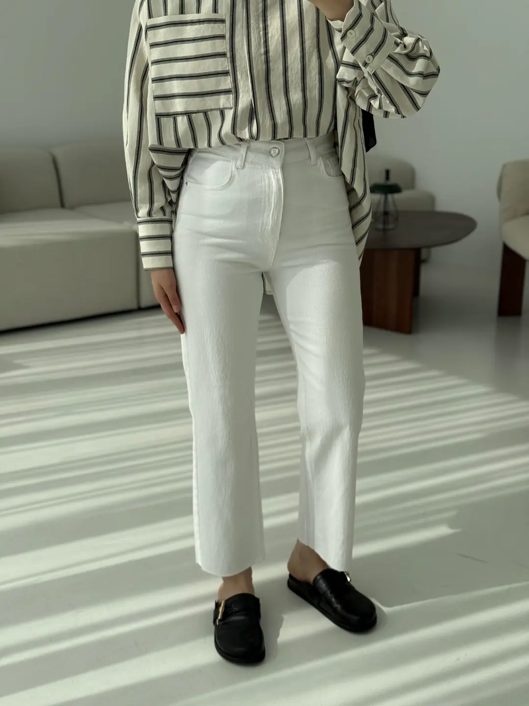 Premium Paçası Kesik Beyaz Jean