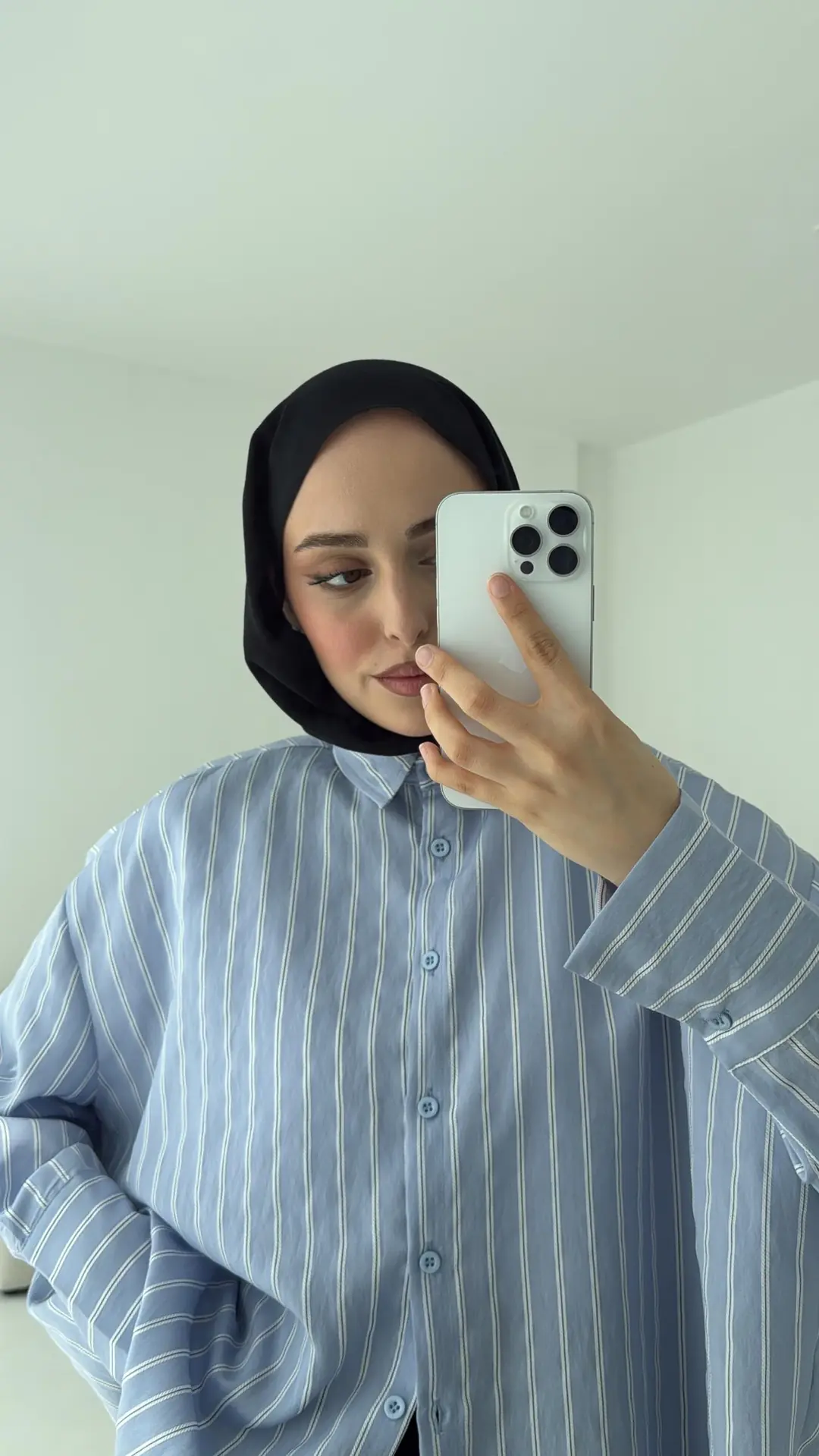 A.Mavi Çizgili Gömlek - Görsel 8