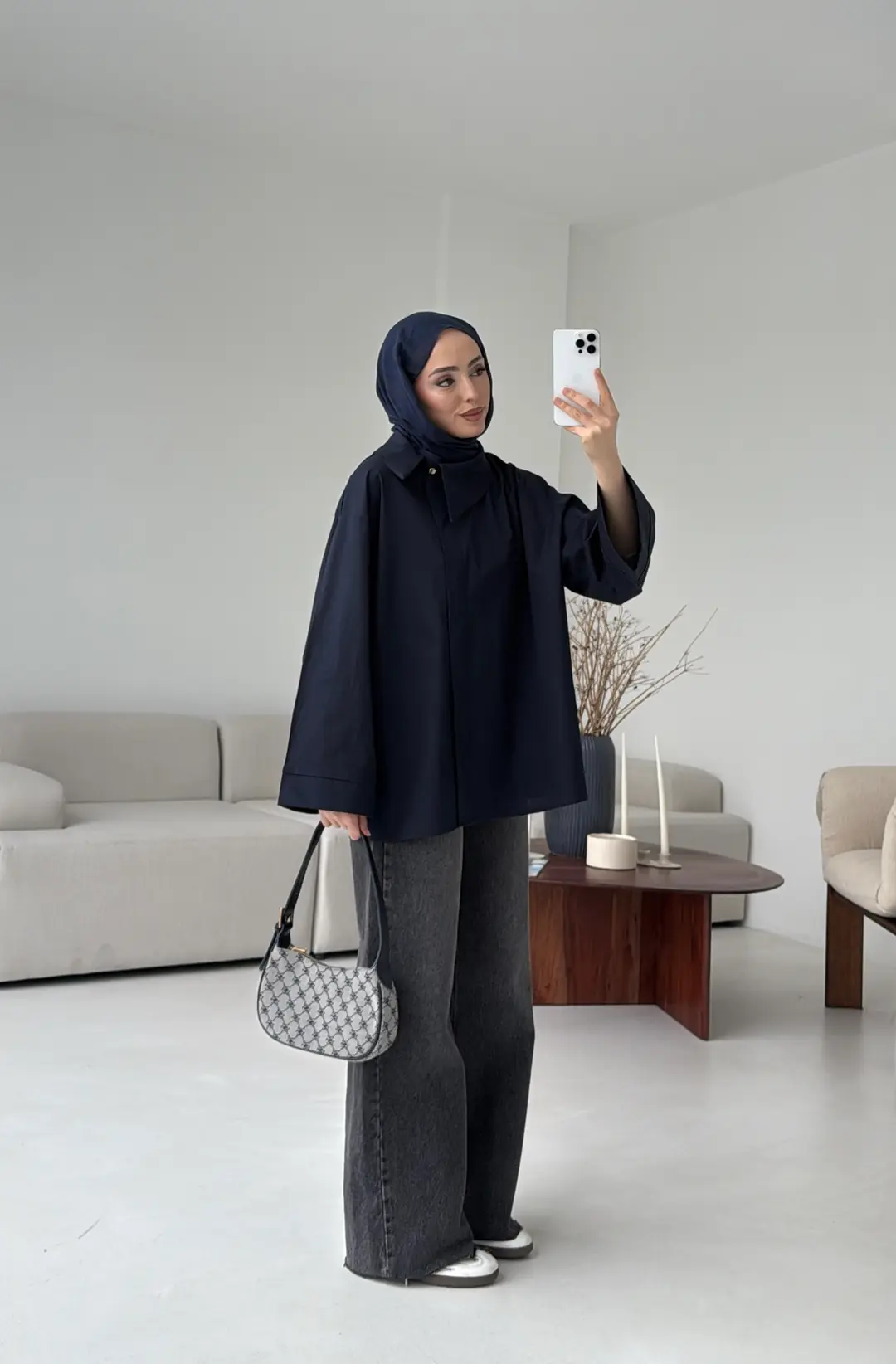 Asimetrik Yaka Oversize Gömlek Lacivert - Görsel 2