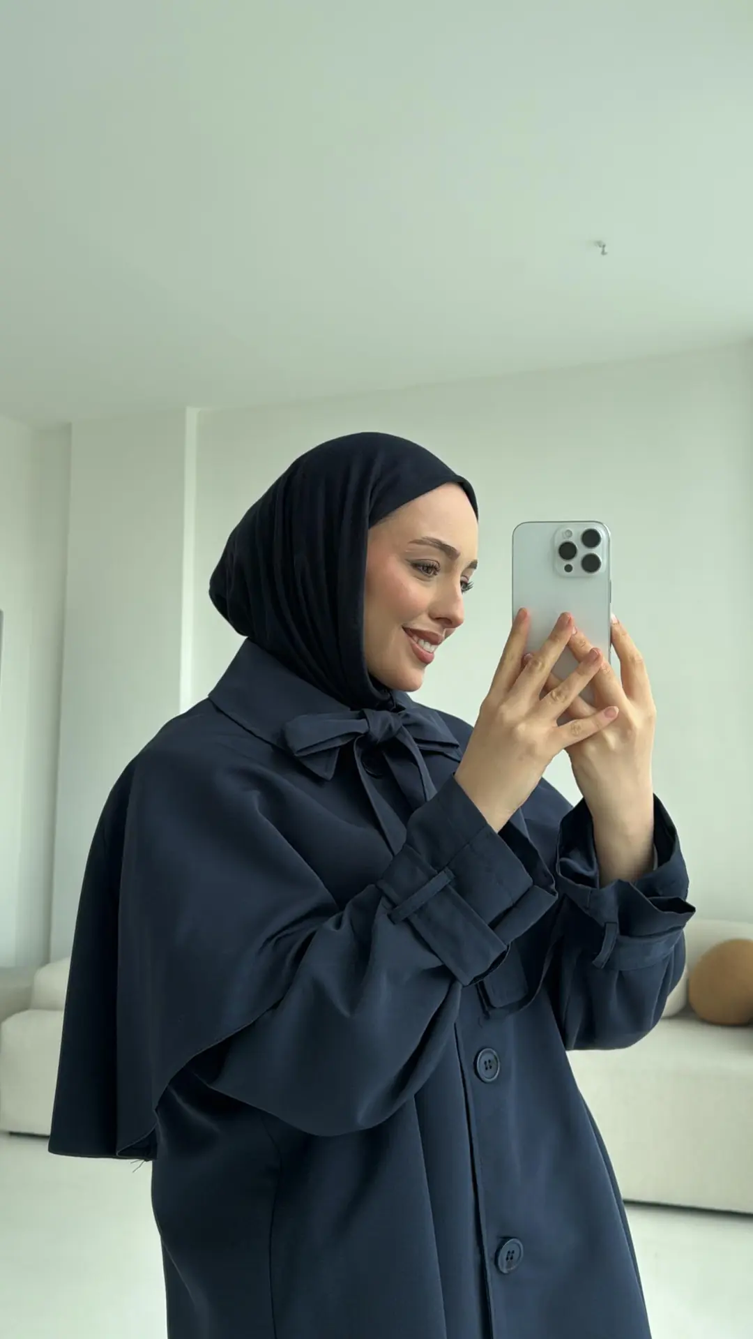 Astarlı Pelerinli Trençkot Lacivert