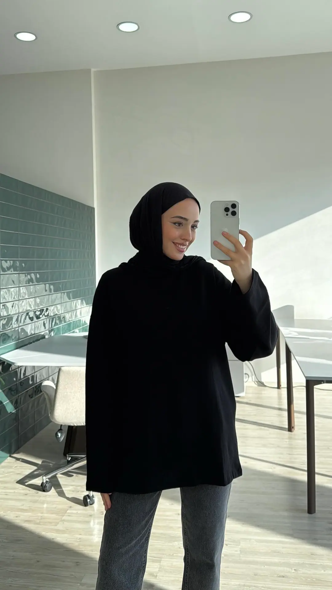 Basıc Siyah İnce Sweatshirt