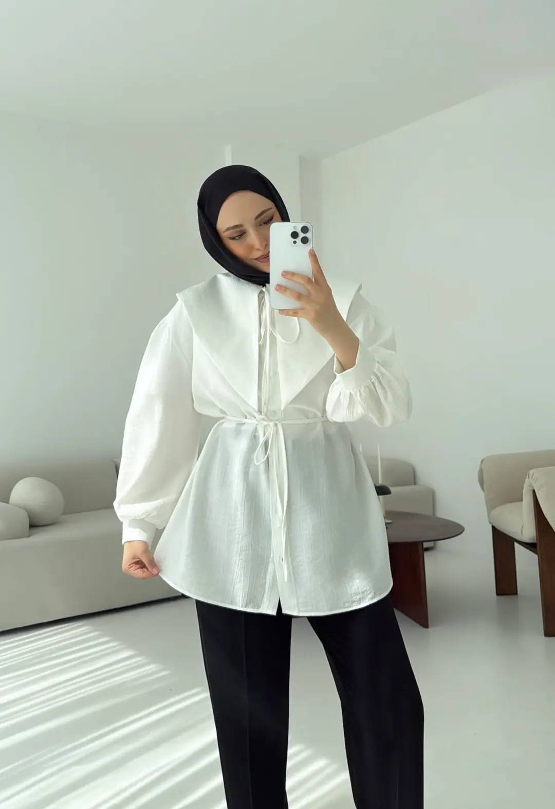 Bebe Yaka Bağlamalı Gömlek  Beyaz