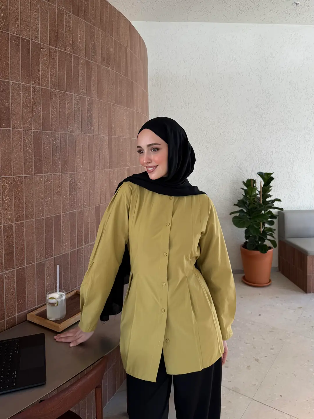 Belden Oturtmalı Gömlek Oliive - Görsel 2