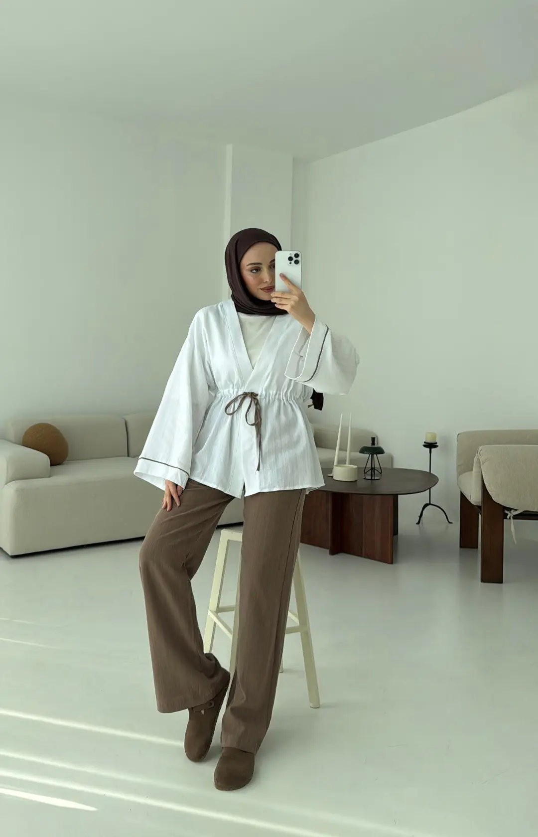 Beyaz Bağlamalı Kimono