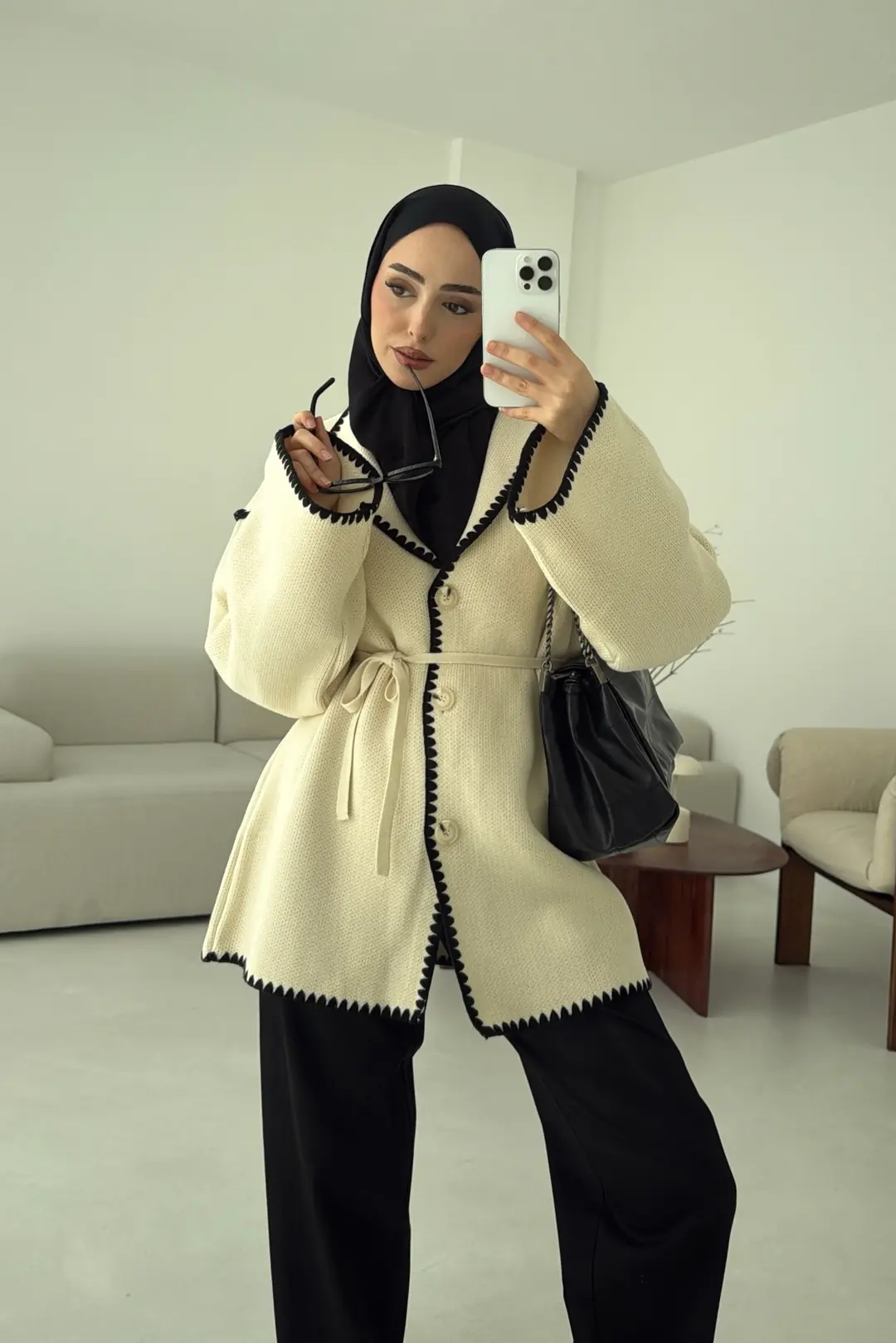 Biye İşleme Detaylı Sık Örme Hırka Krem