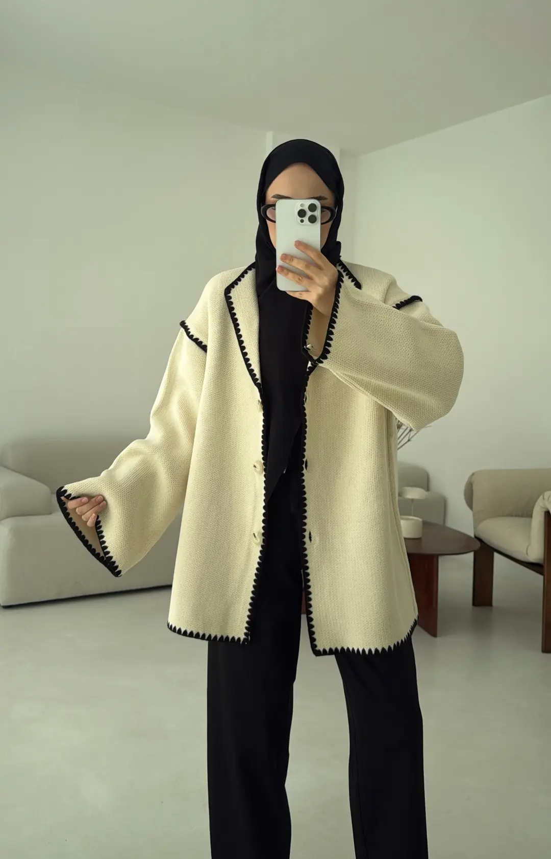 Biye İşleme Detaylı Sık Örme Hırka Krem - Görsel 3