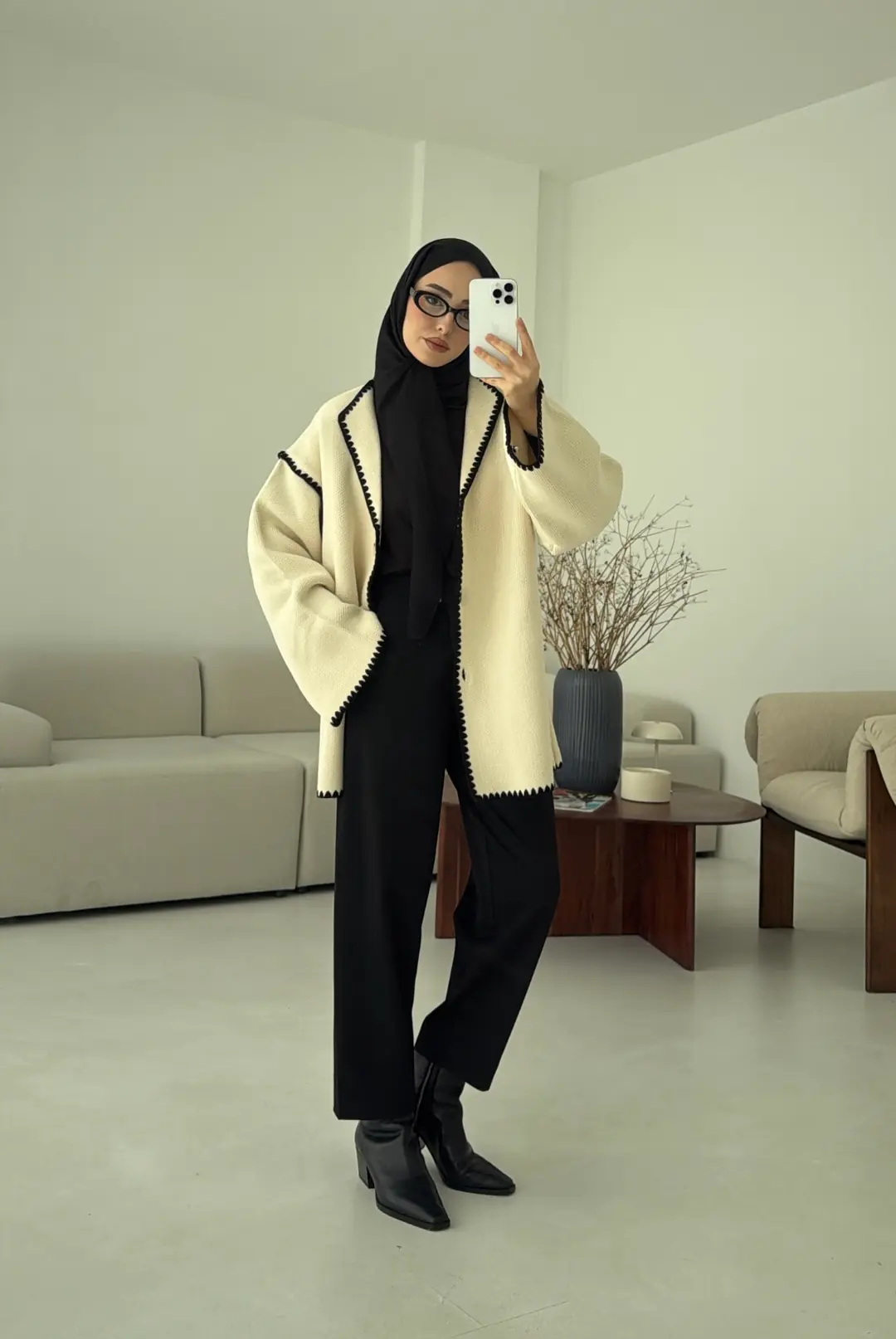 Biye İşleme Detaylı Sık Örme Hırka Krem - Görsel 4