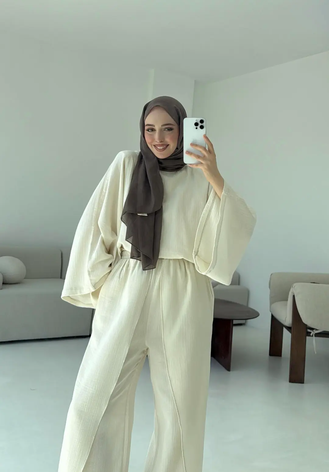 Bluzlu Yarasa Kol Takım Krem - Görsel 6