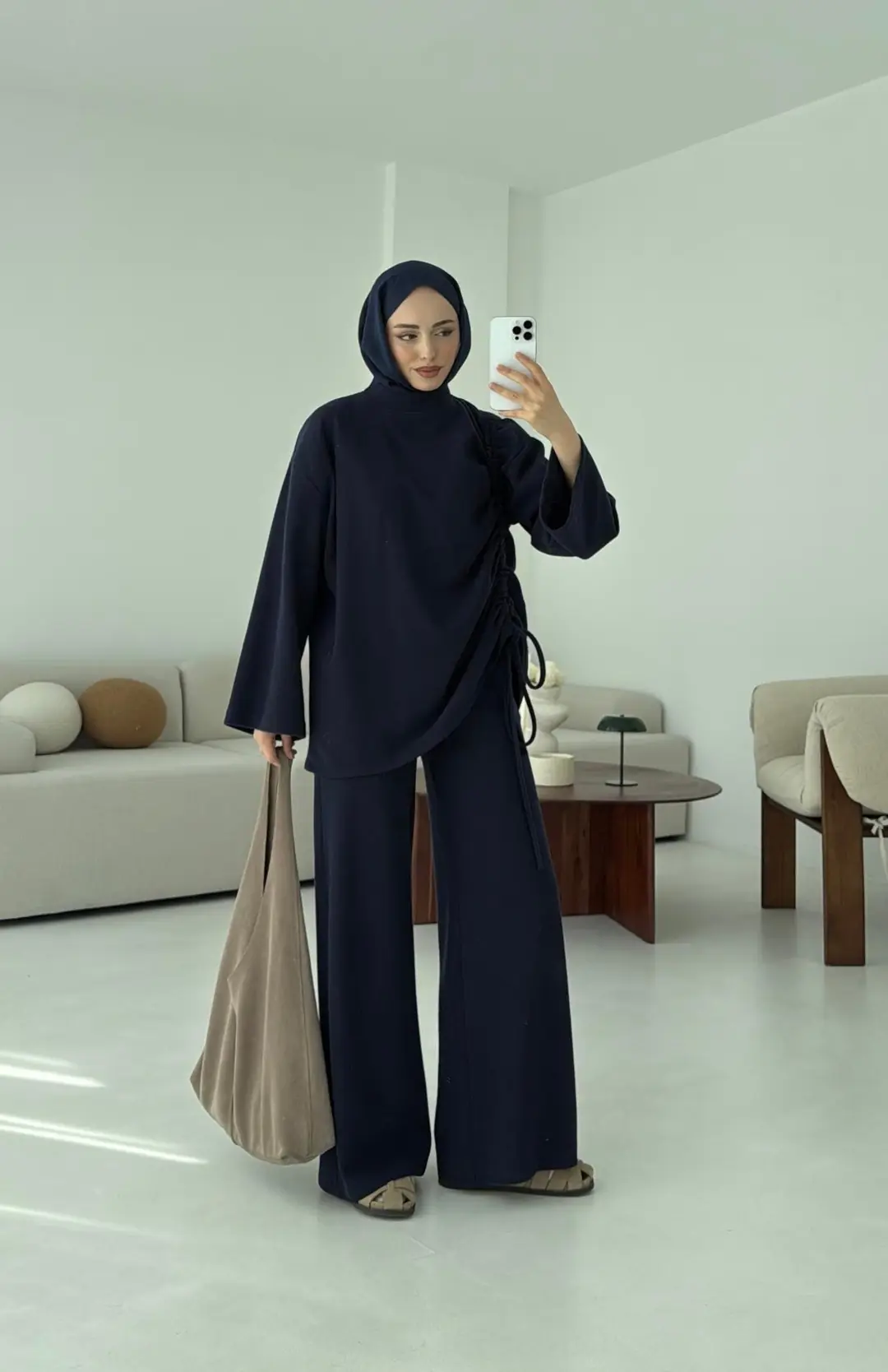 Bluzu Yandan Biyeli Takım Lacivert - Görsel 4