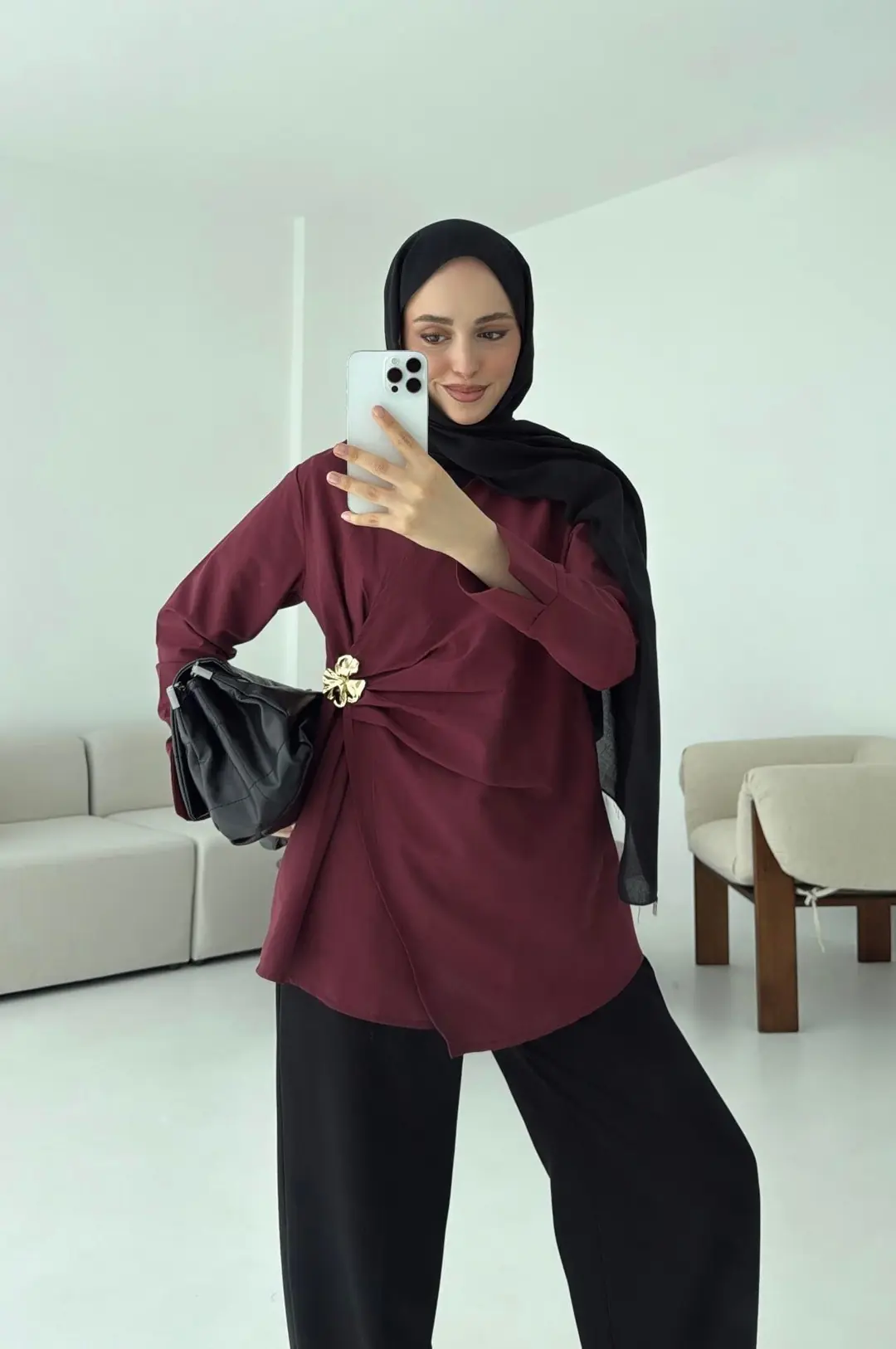 Broş Detaylı Tasarım Gömlek Bordo - Görsel 3