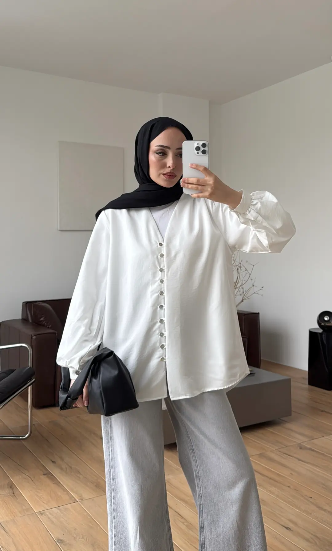 Büzgü Detaylı Dökümlü Gömlek Beyaz - Görsel 2