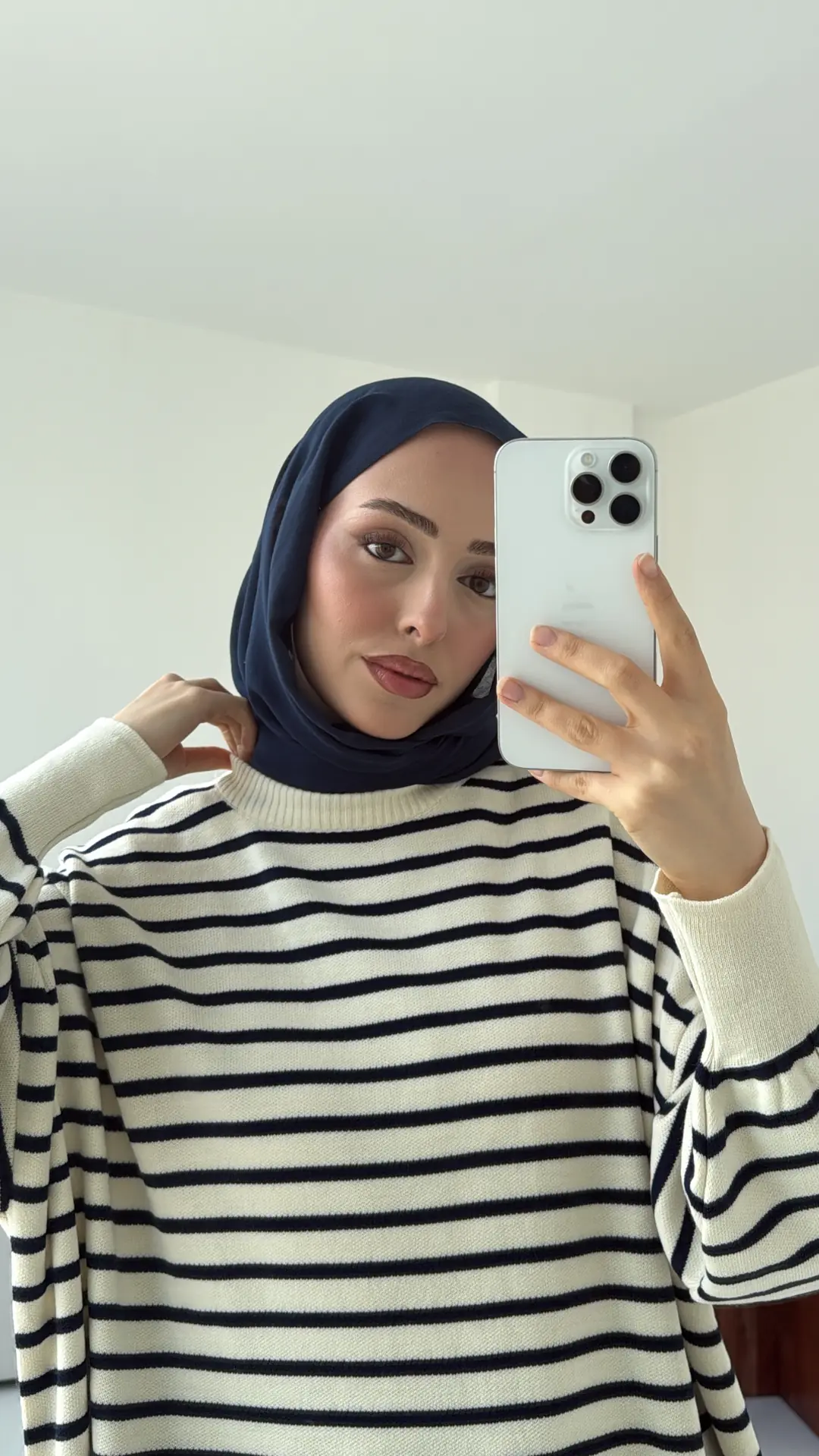 Çizgili Triko Kazak Ekru - Görsel 9