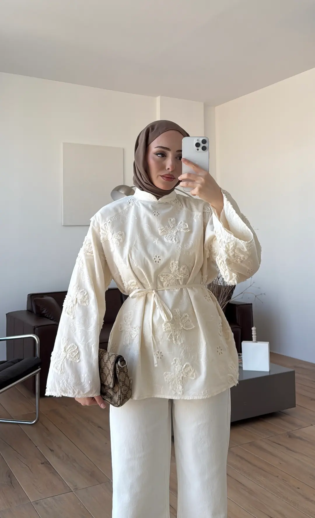 Dantelli Hakim Yaka Bluz Krem - Görsel 8