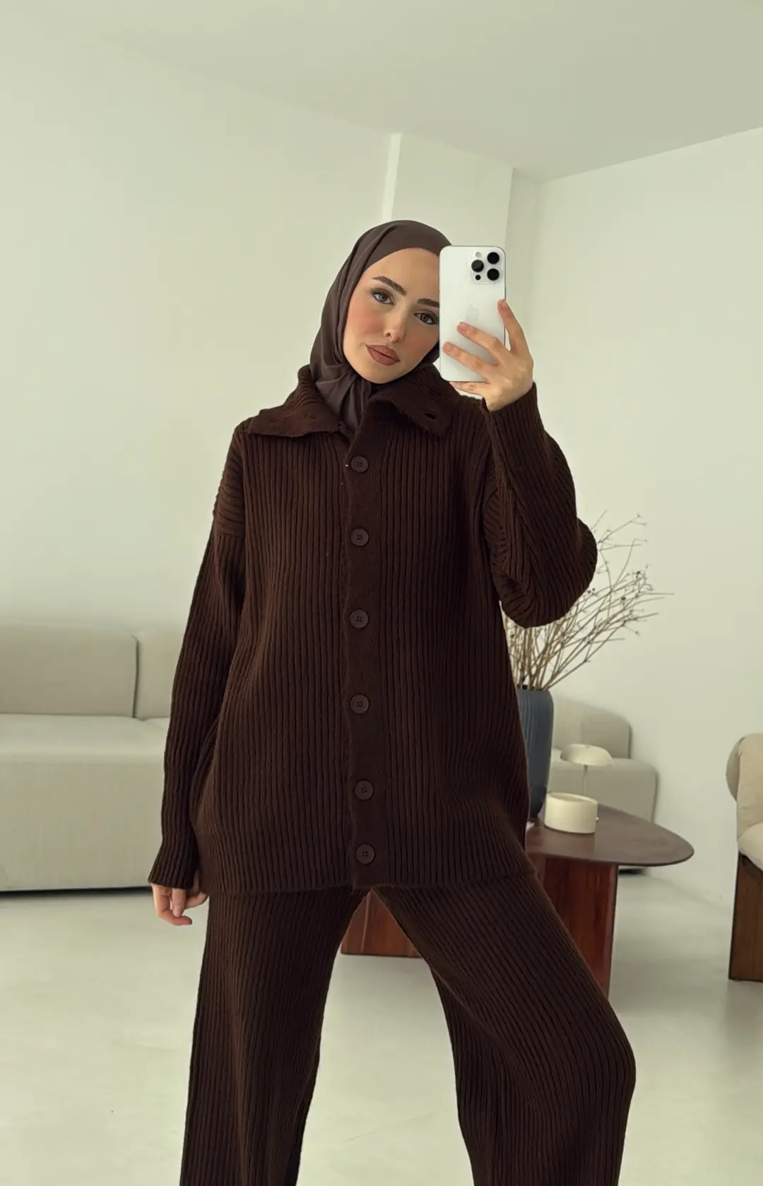 Dik Yaka Düğmeli Triko Takım Kahve - Görsel 8