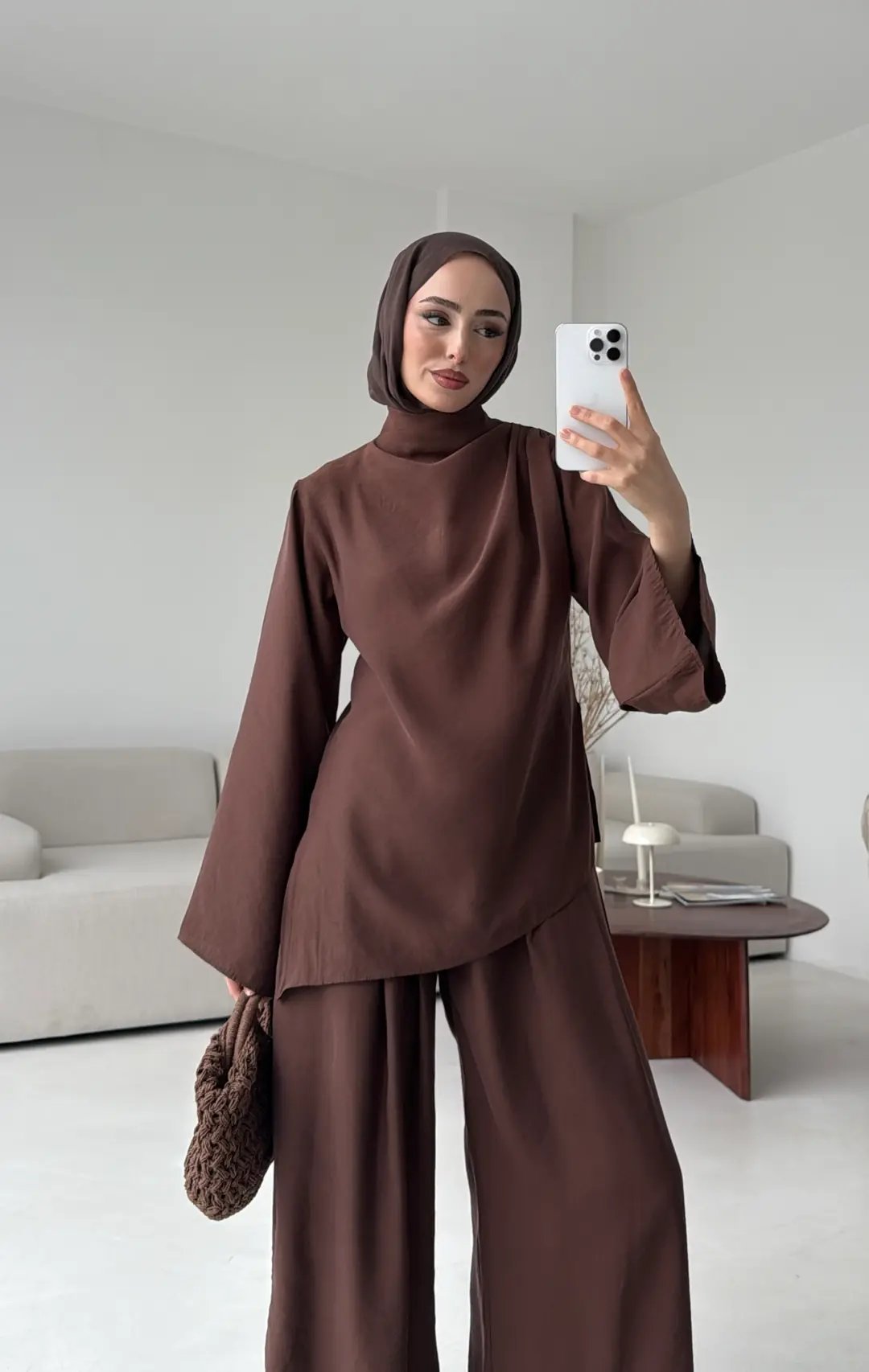 Drape Yaka Asimetrik Kesim Takım Kahve - Görsel 3