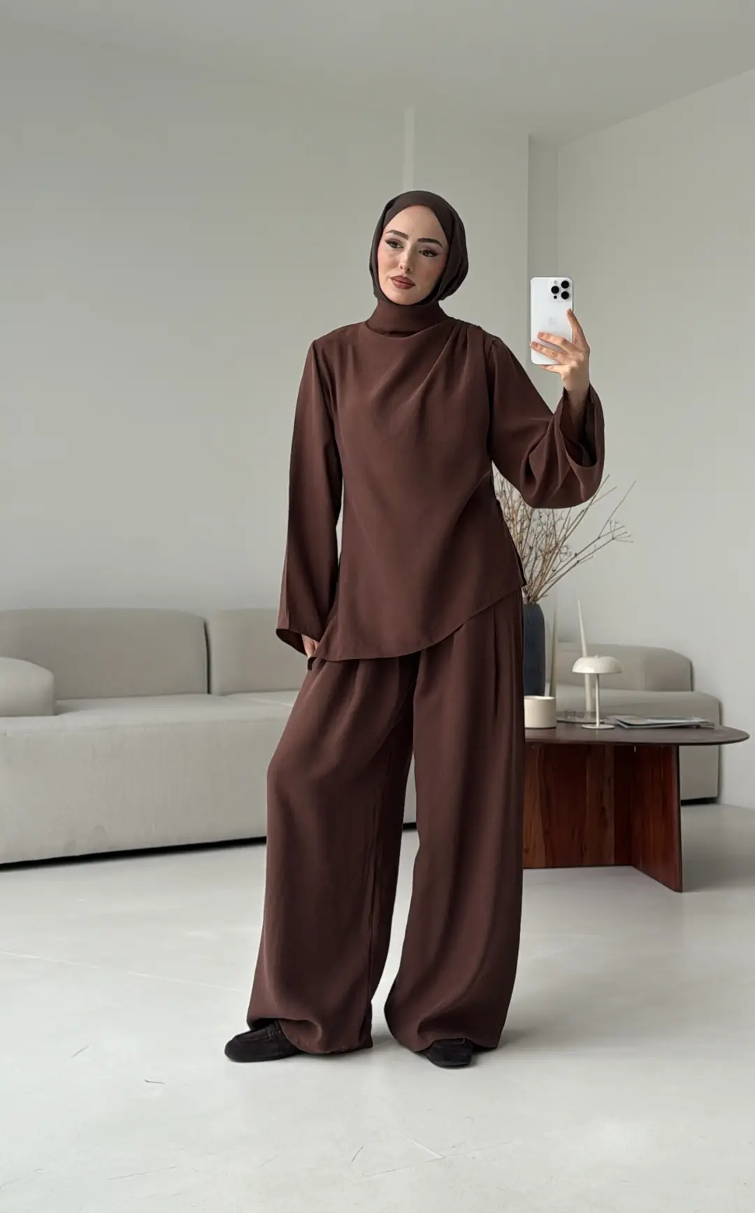 Drape Yaka Asimetrik Kesim Takım Kahve - Görsel 8