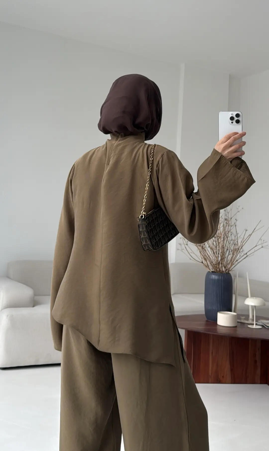 Drape Yaka Asimetrik Kesim Takım Olive - Görsel 3