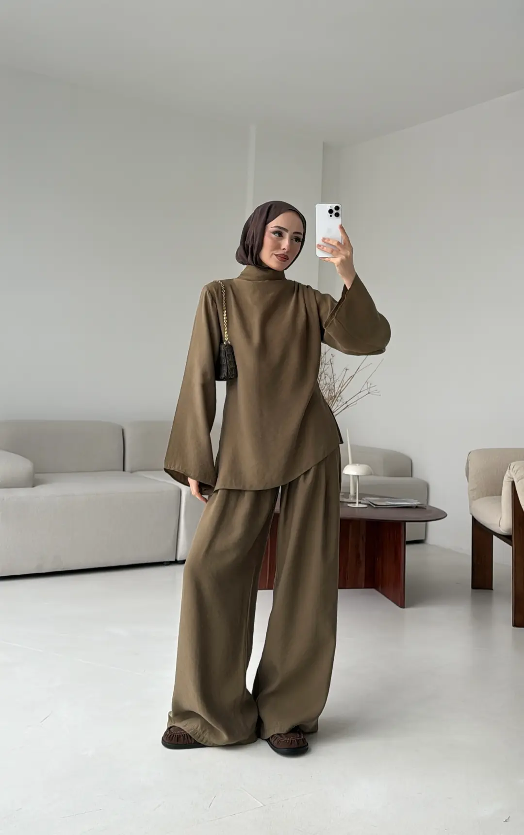 Drape Yaka Asimetrik Kesim Takım Olive - Görsel 5