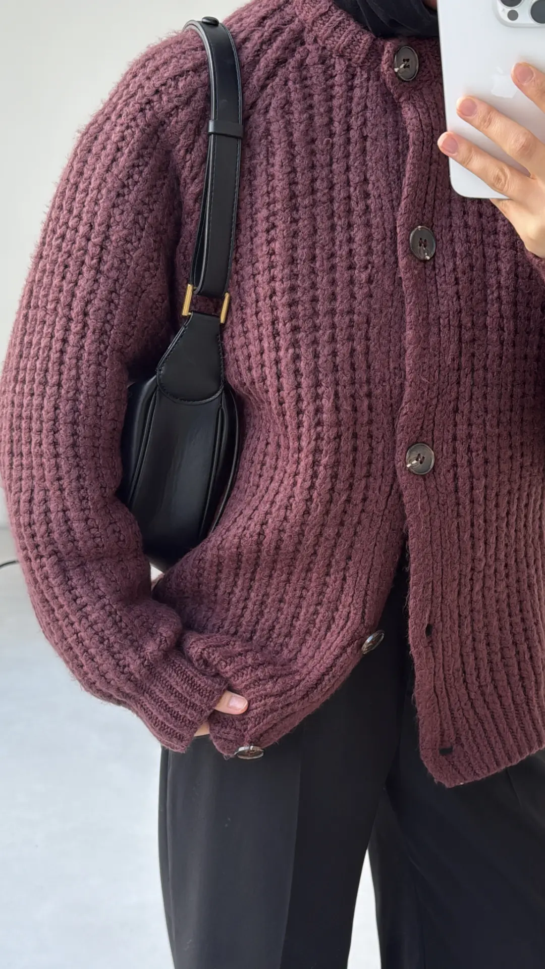 Düğmeli Bordo Hırka - Görsel 4