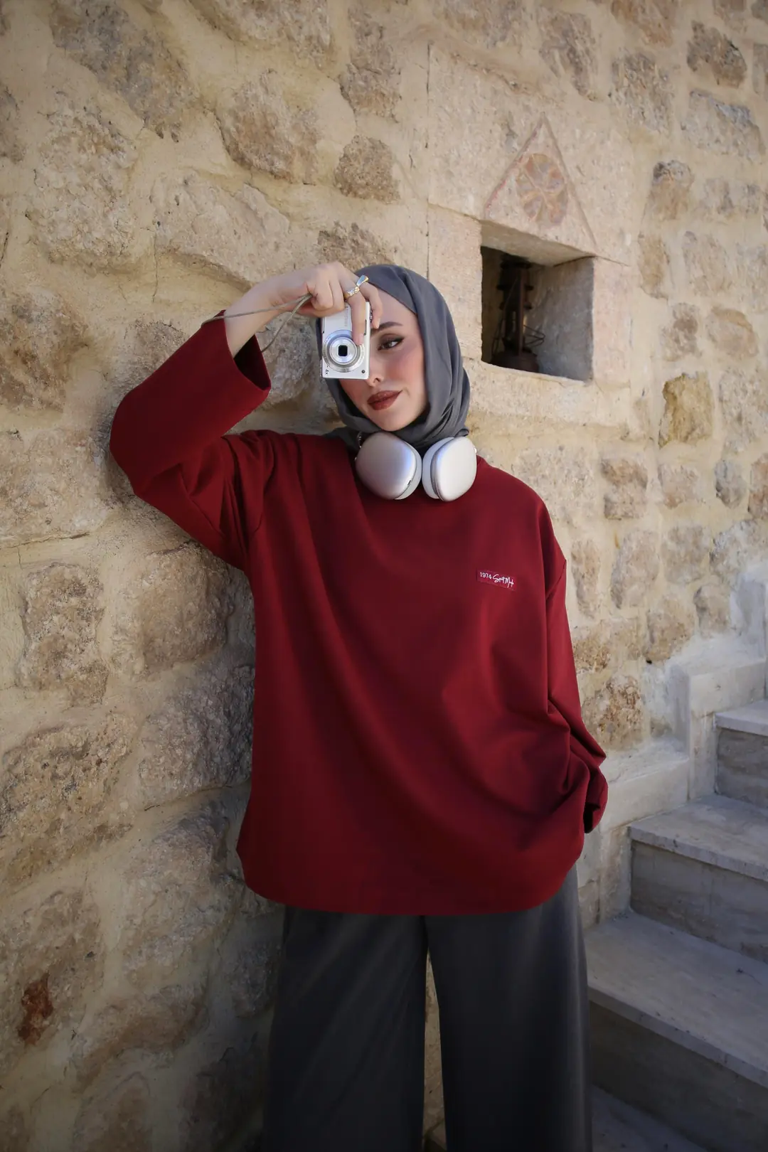 Etiket Baskılı Sweatshirt Kırmızı