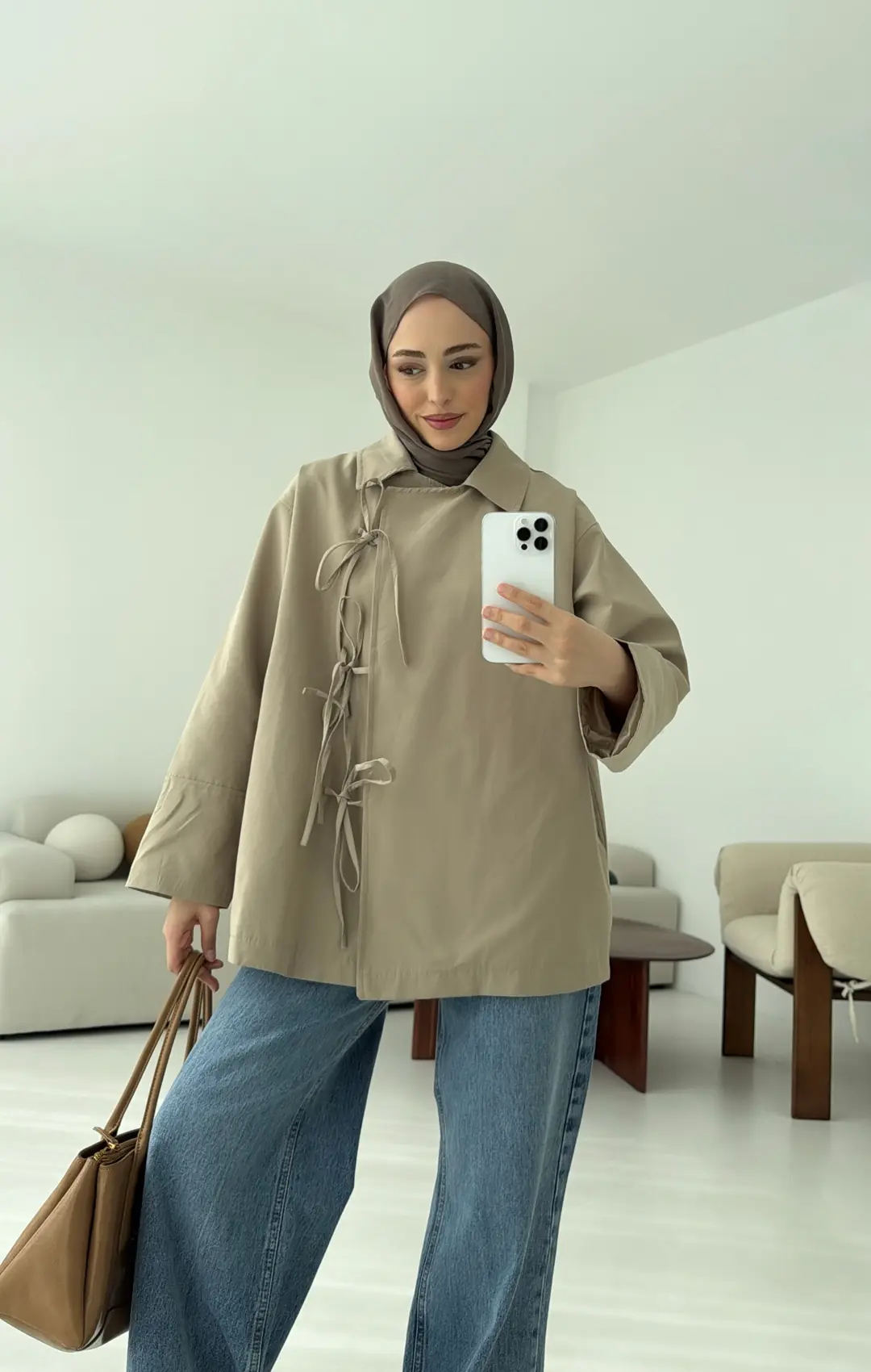 Fiyonk Detay Trençkot Bej