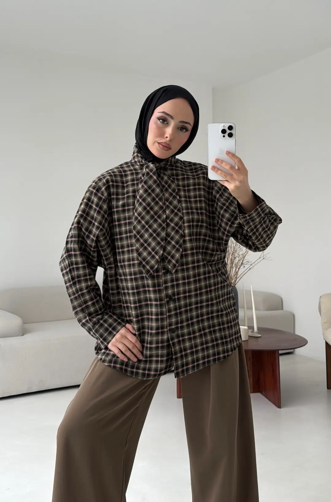 Fular Detay Ekose Gömlek Kahve/Siyah - Görsel 8