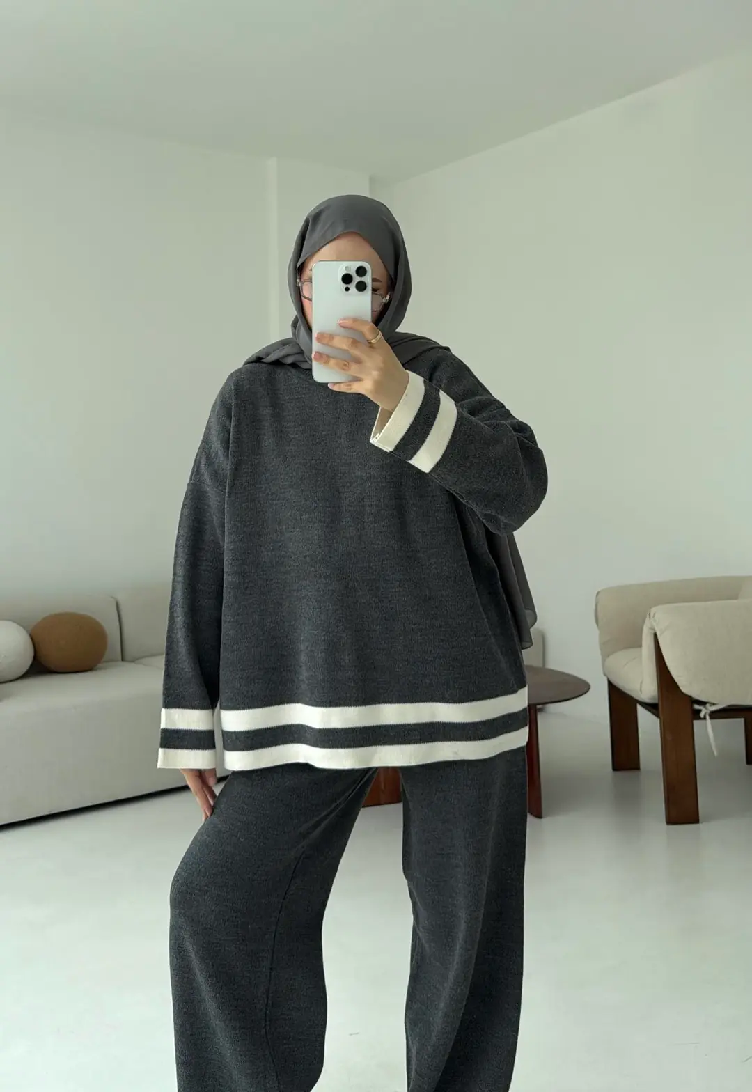 Gri/Ekru Çizgi Triko Takım - Görsel 8