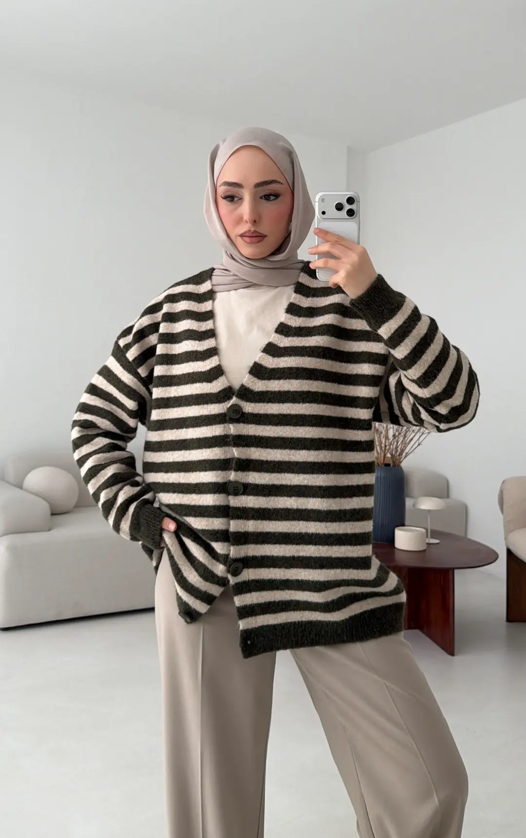 Haki/bej Çizgili Triko Hırka - Görsel 9