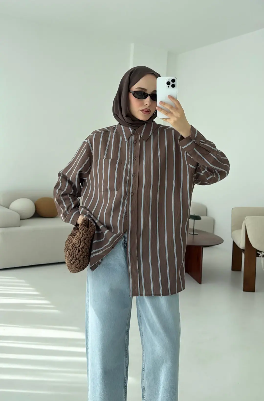 Kahve Çizgili Arkası Pile Detay Gömlek