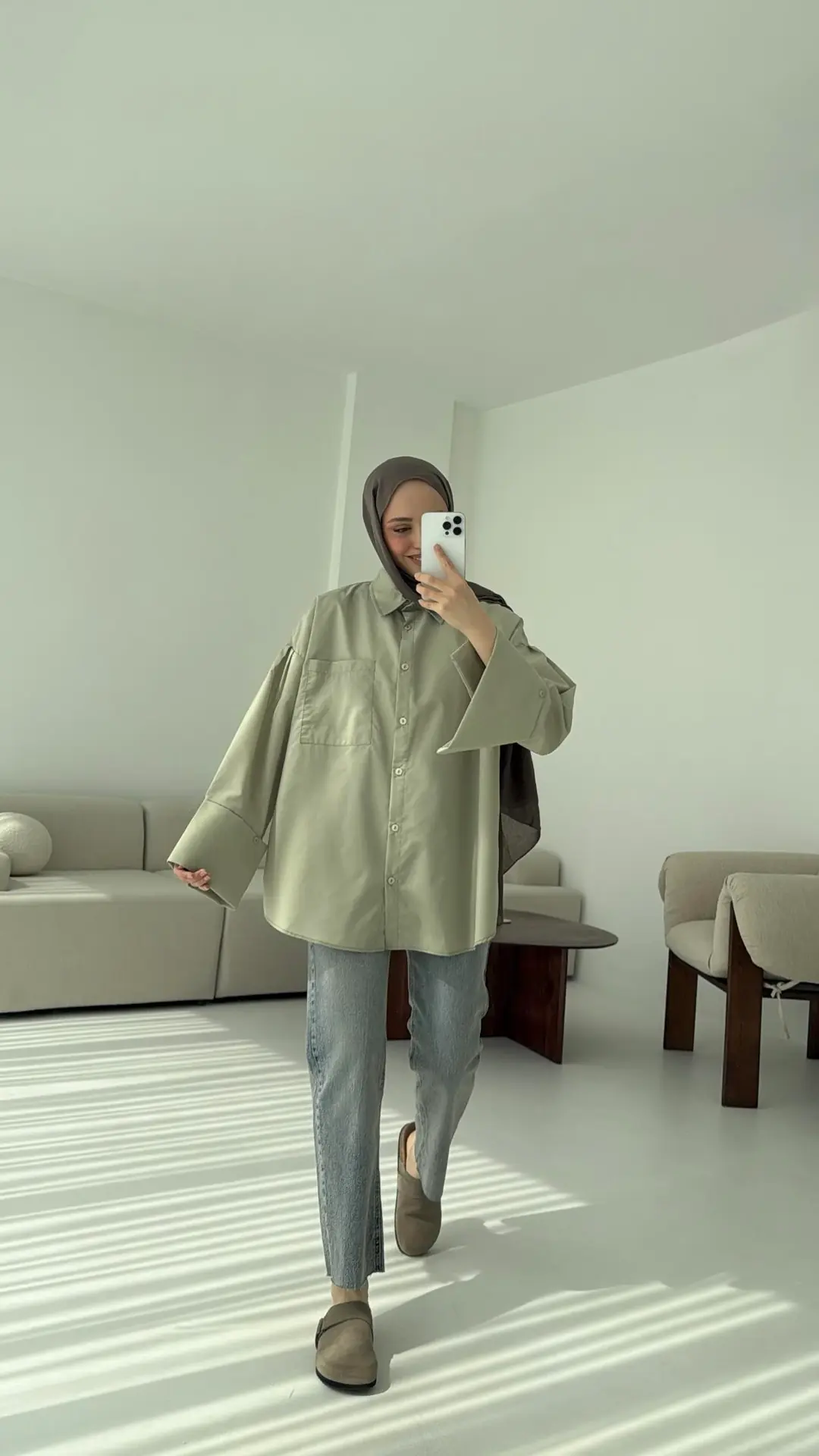 Kalın Manşetli Oversize Mint Gömlek - Görsel 5