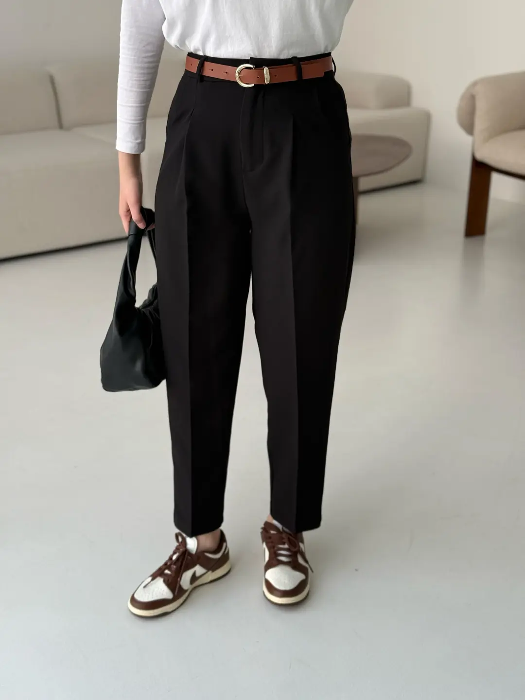 Kemerli Siyah Pantolon