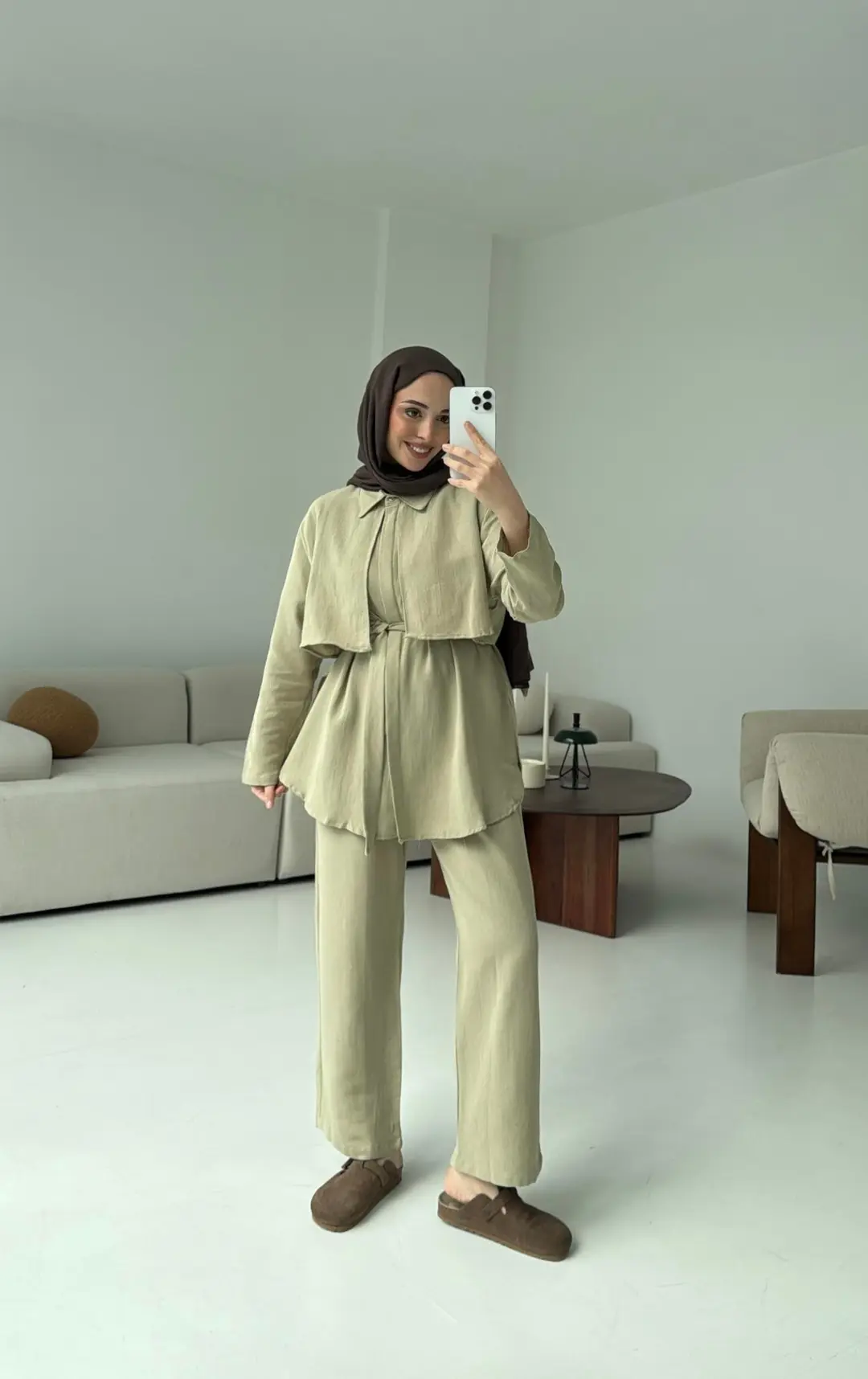 Keten Pelerinli Takım Açık Haki