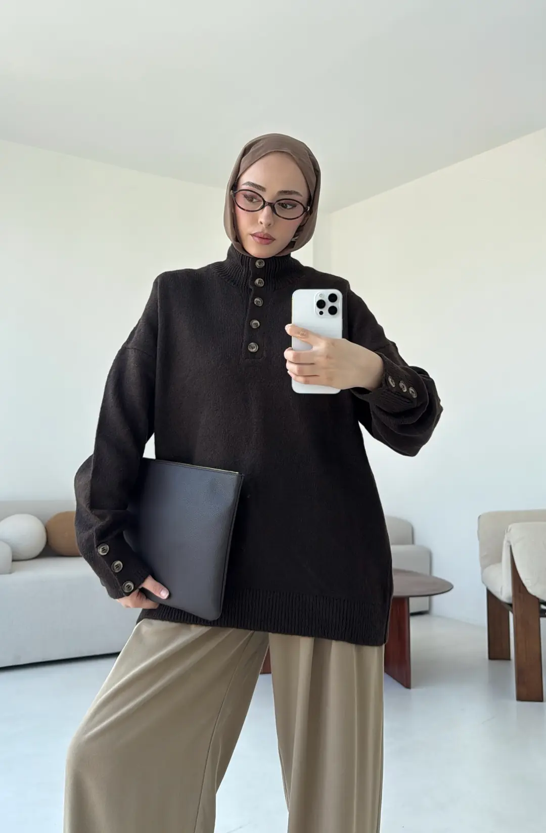 Kolları Düğme Detay Triko Kazak Acı Kahve - Görsel 4