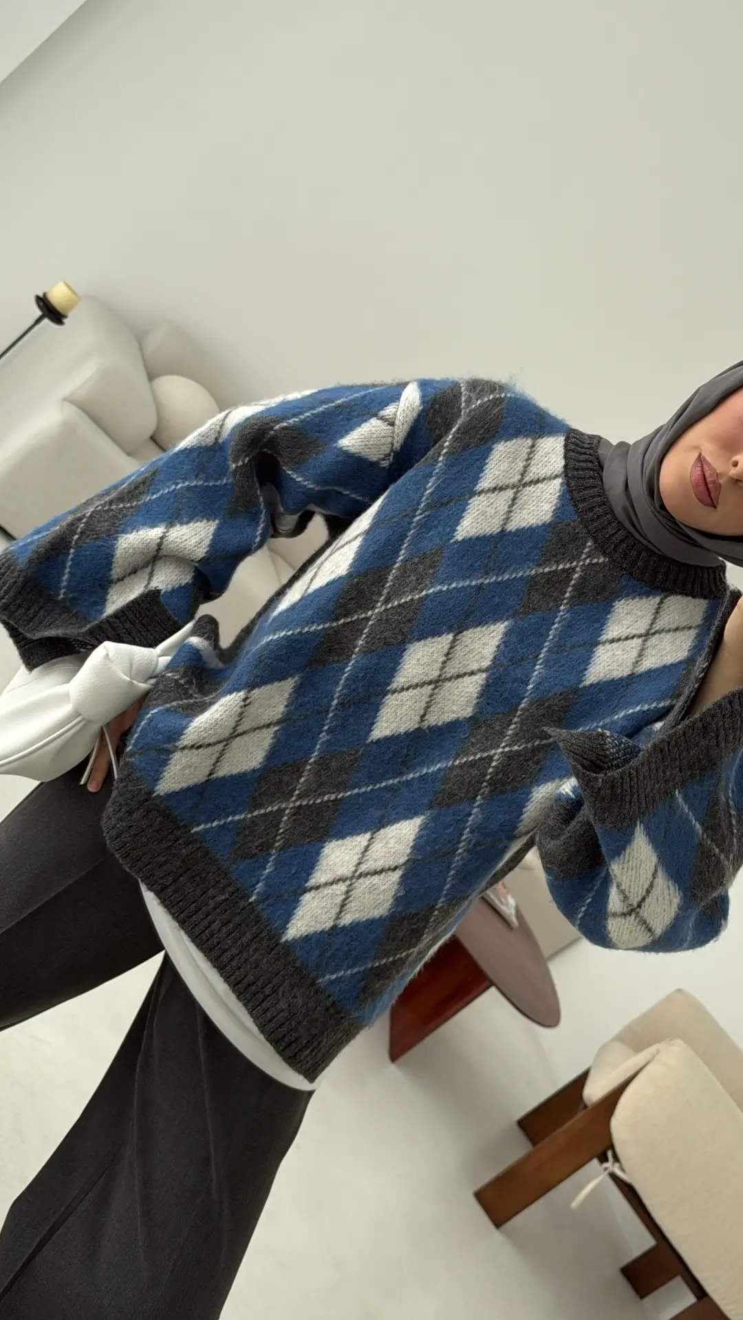 Kolu Yırtmaç Detay Tasarım Kazak Mavi - Görsel 5