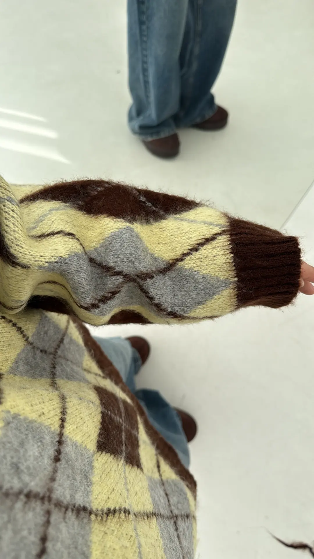 Kolu Yırtmaç Detay Tasarım Kazak Sarı - Görsel 2