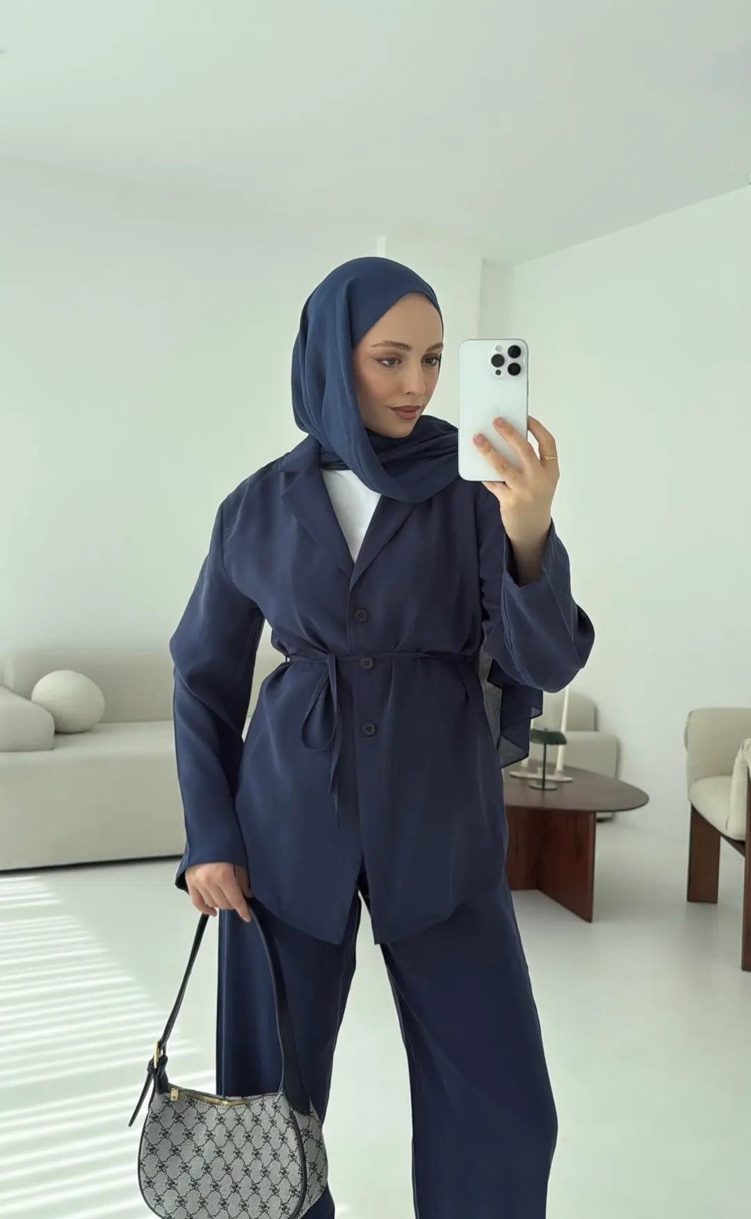 Lacivert Kruvaze Takım - Görsel 3