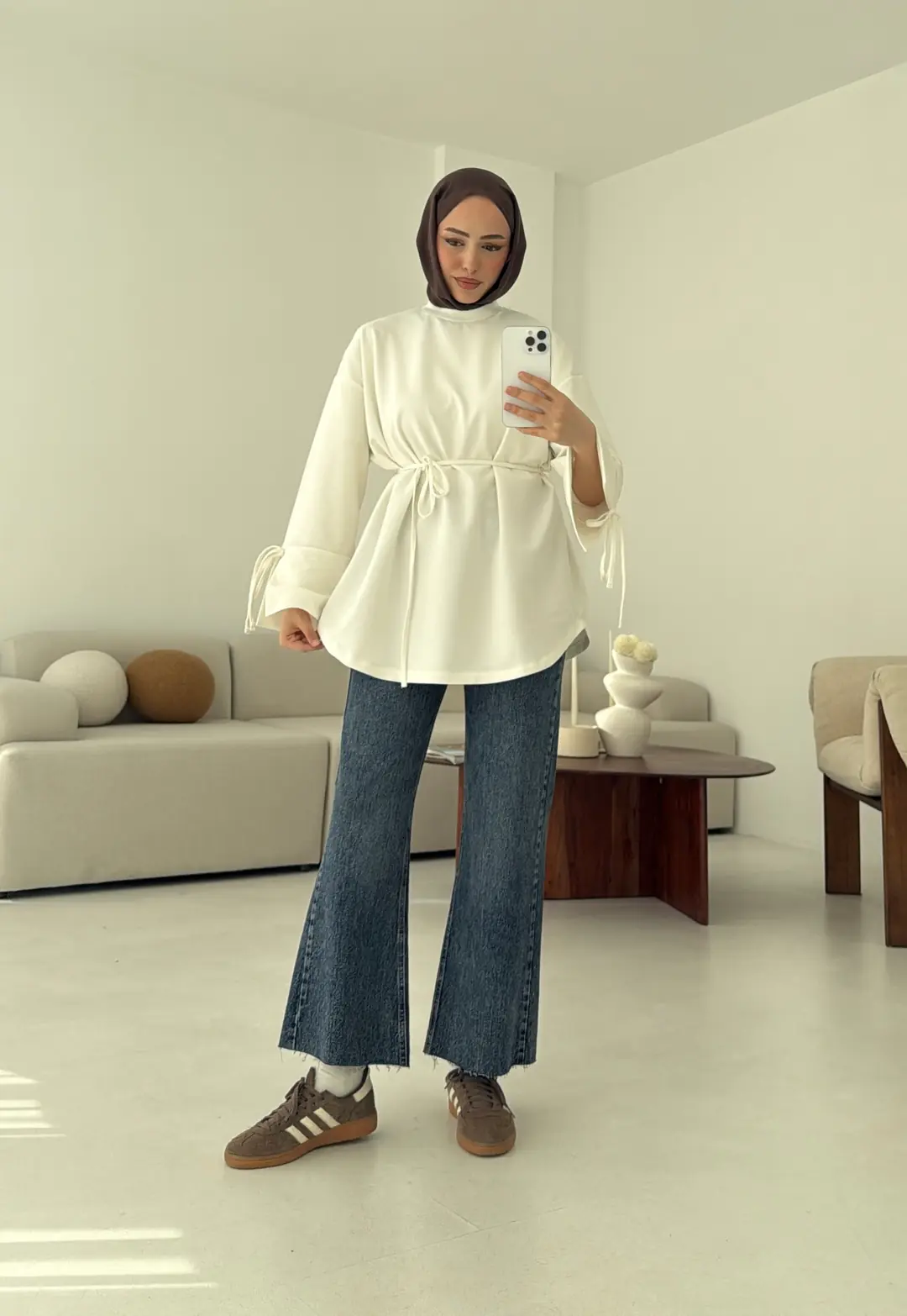 Manşeti Yırtmaçlı Sweat Ekru - Görsel 3