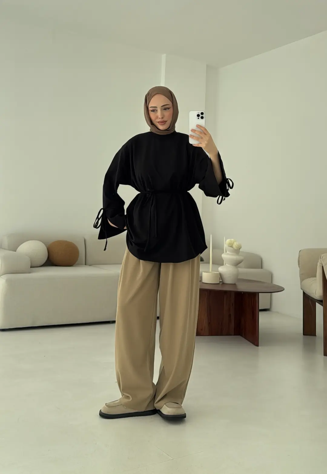 Manşeti Yırtmaçlı Sweat Siyah - Görsel 5