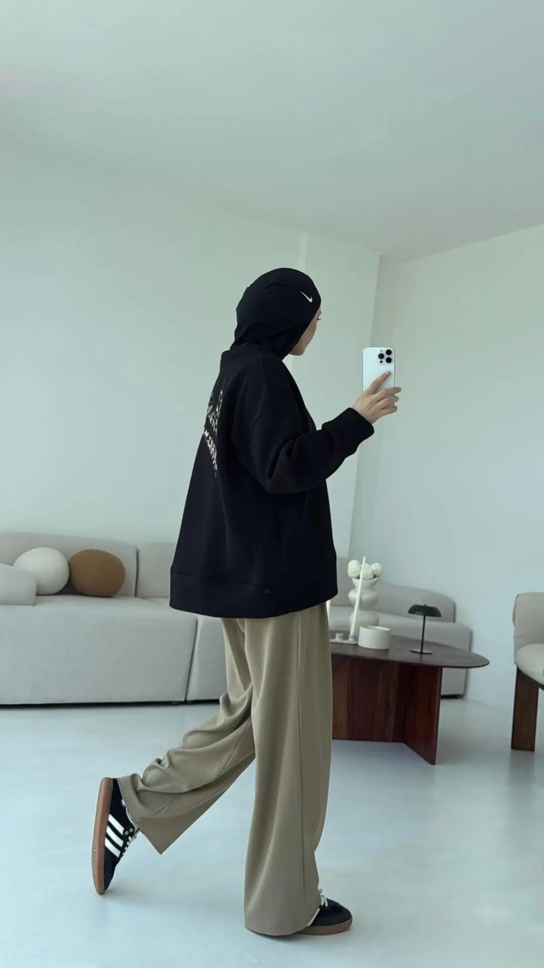 Minimal Baskılı Oversize Sweat Siyah