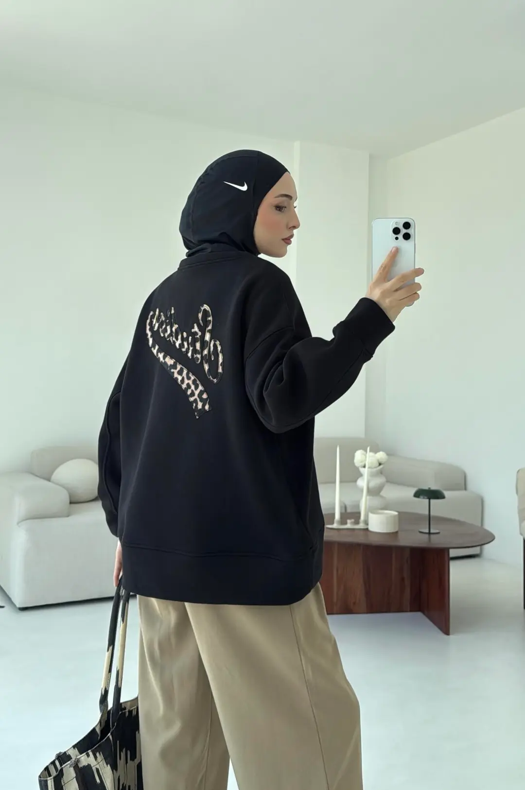 Minimal Baskılı Oversize Sweat Siyah - Görsel 2