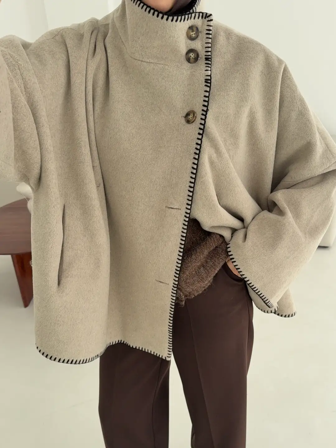 Nakış Detay Premium Kaban Vizon - Görsel 7