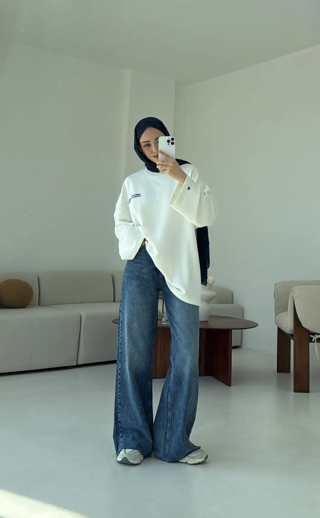 Nakışlı Oversize Sweatshirt Beyaz - Görsel 2
