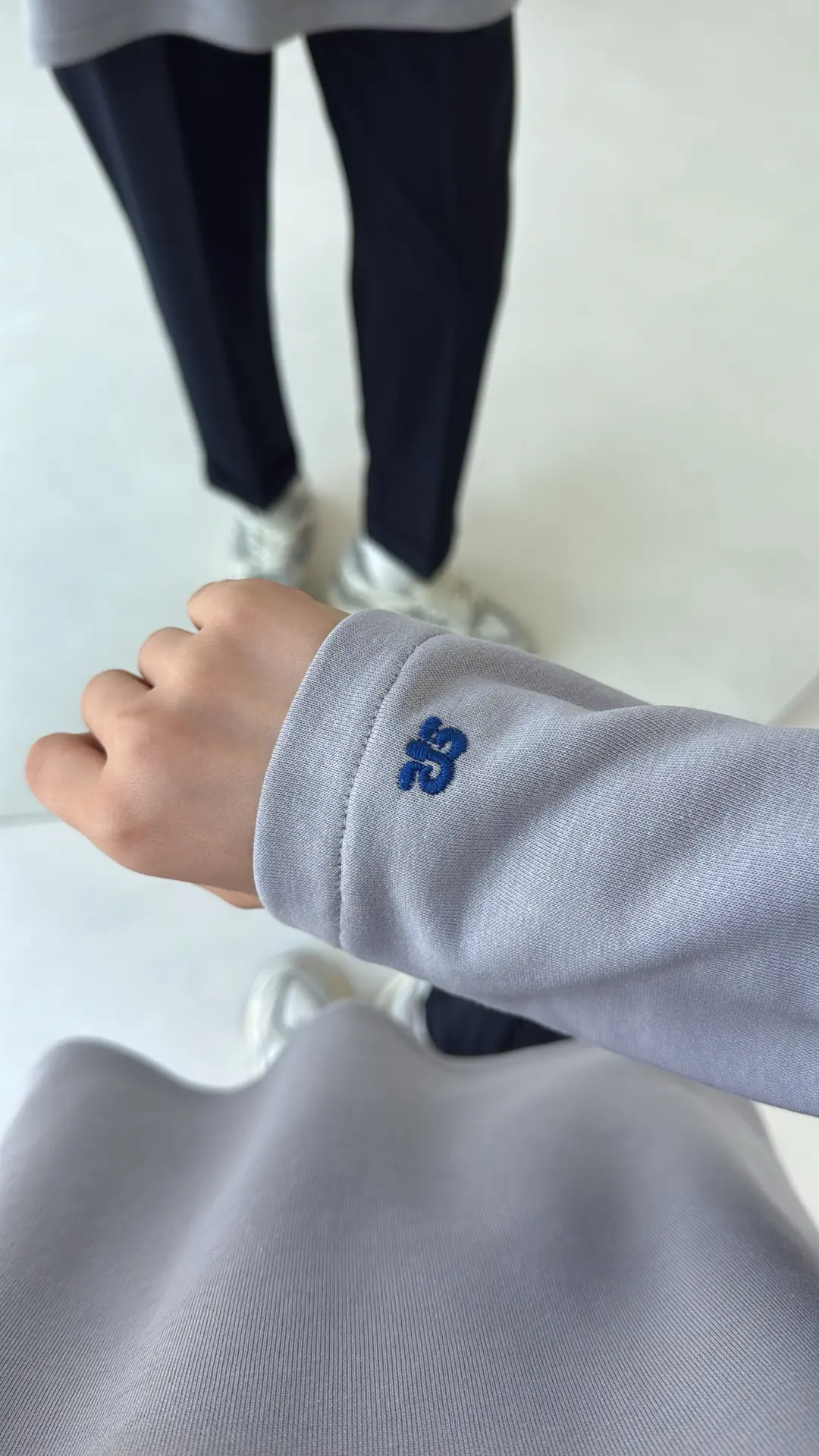 Nakışlı Oversize Sweatshirt Gri - Görsel 3