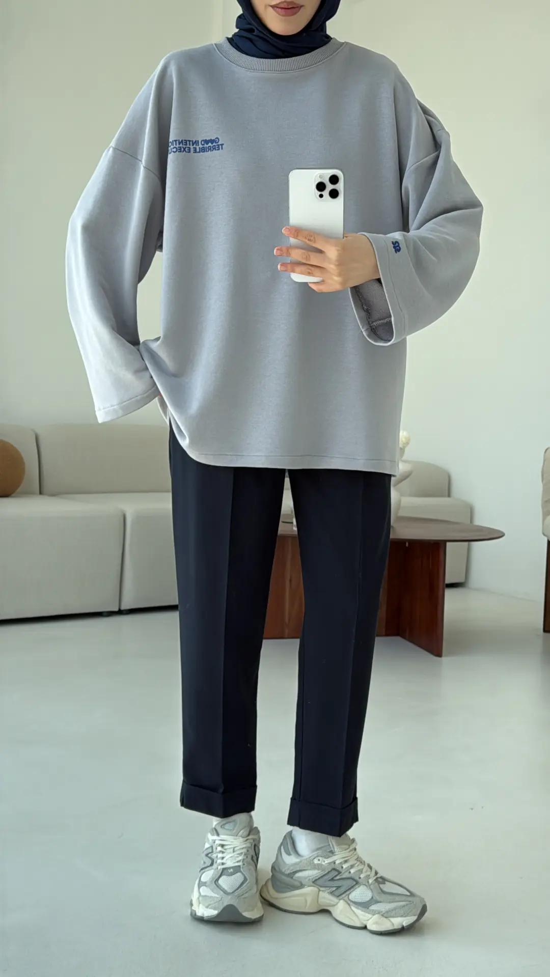 Nakışlı Oversize Sweatshirt Gri - Görsel 5