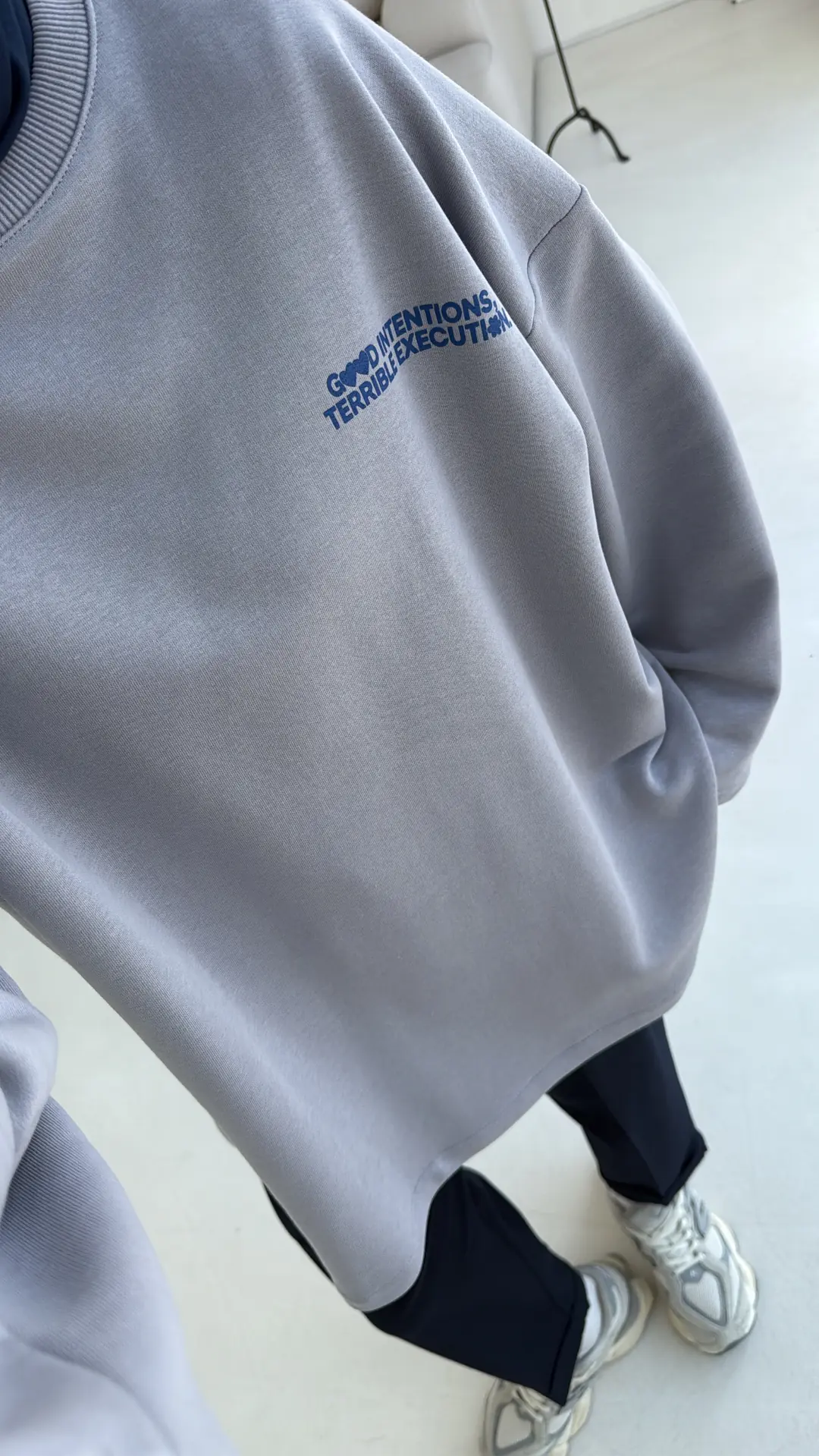 Nakışlı Oversize Sweatshirt Gri - Görsel 6