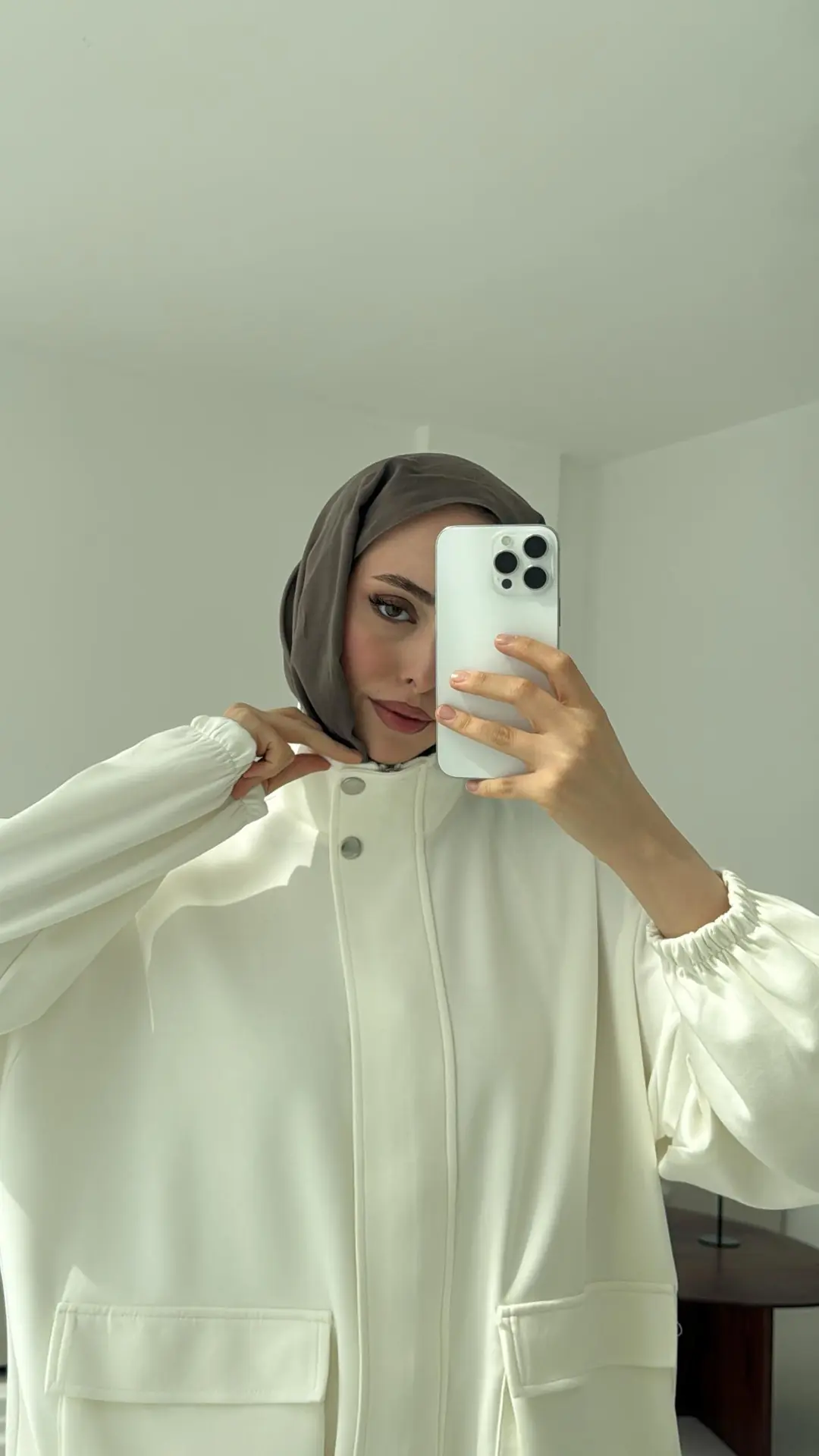 Omuz Apoletli Takım Beyaz - Görsel 2