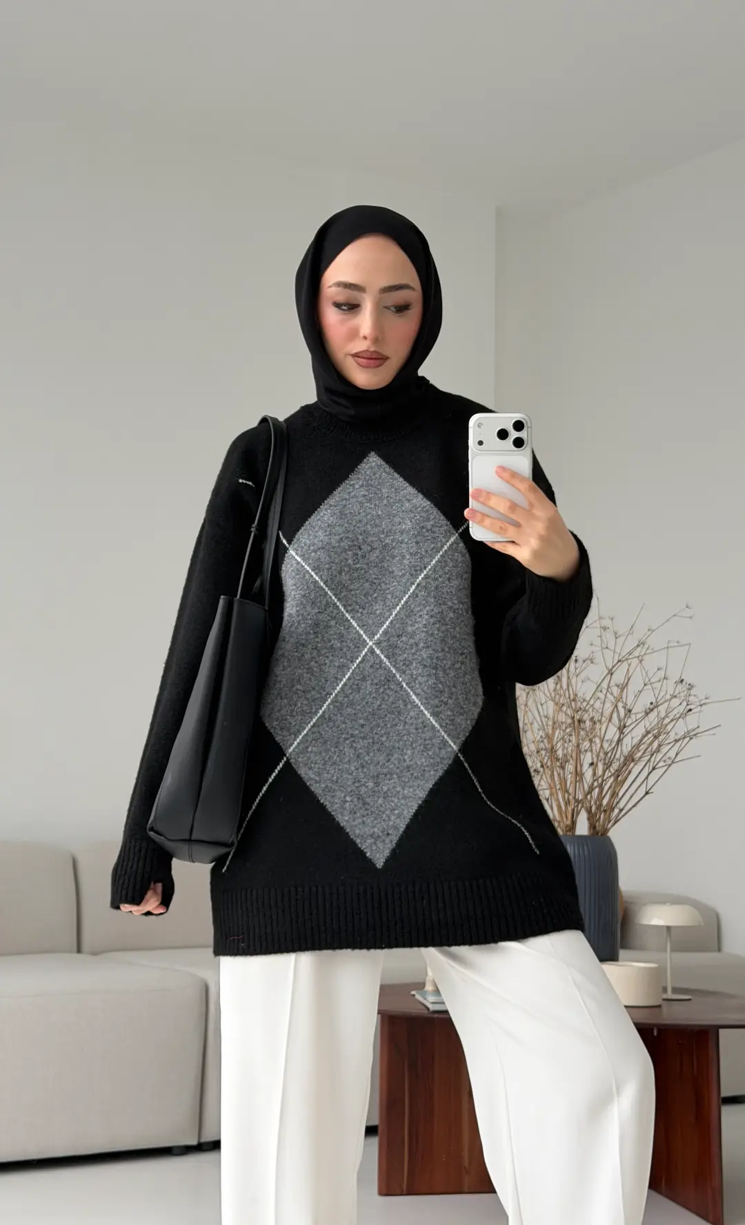 Önü Desenli Kazak Siyah - Görsel 2