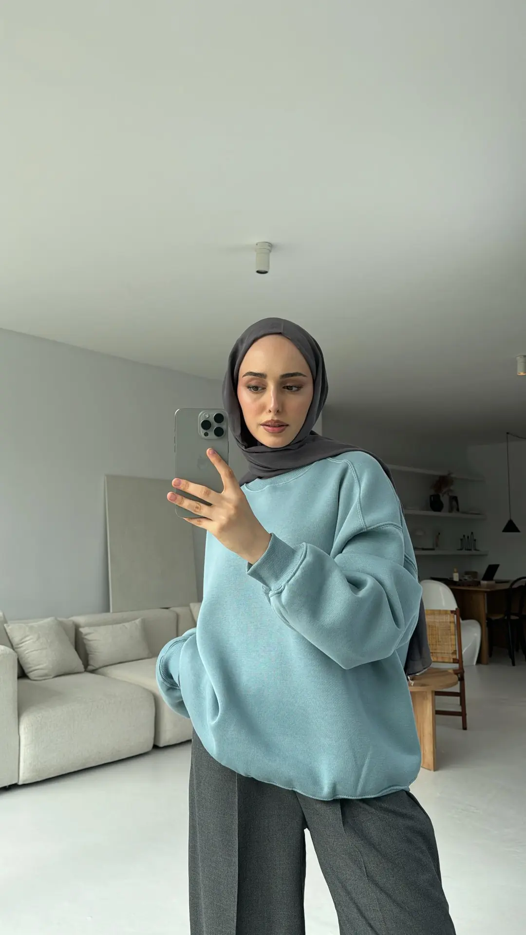 Oversize Mavi Sweatshırt - Görsel 2