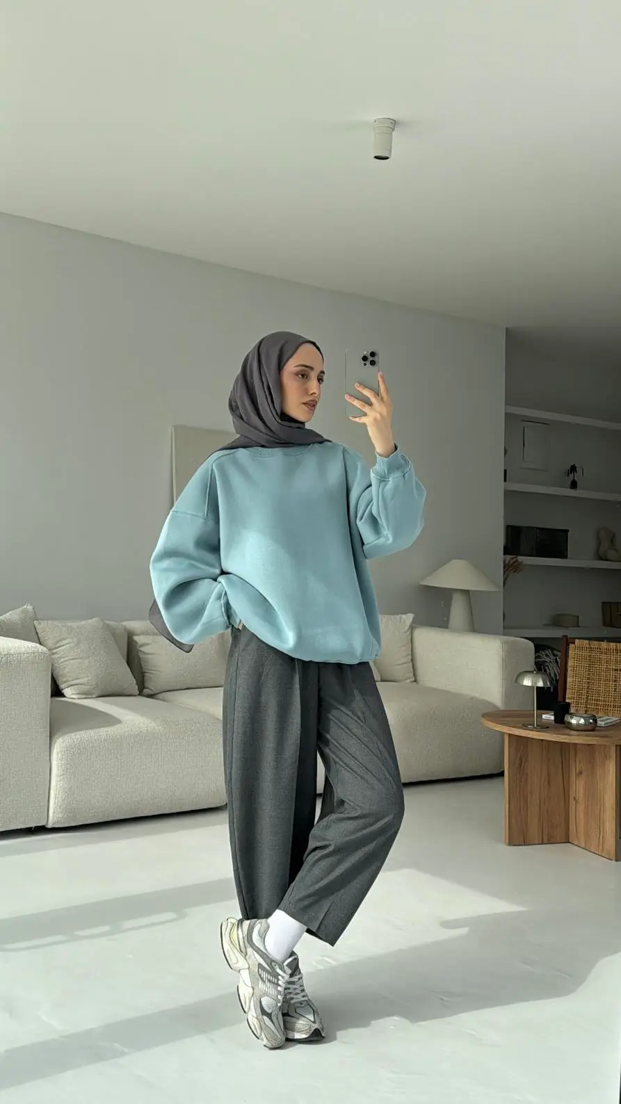 Oversize Mavi Sweatshırt - Görsel 4