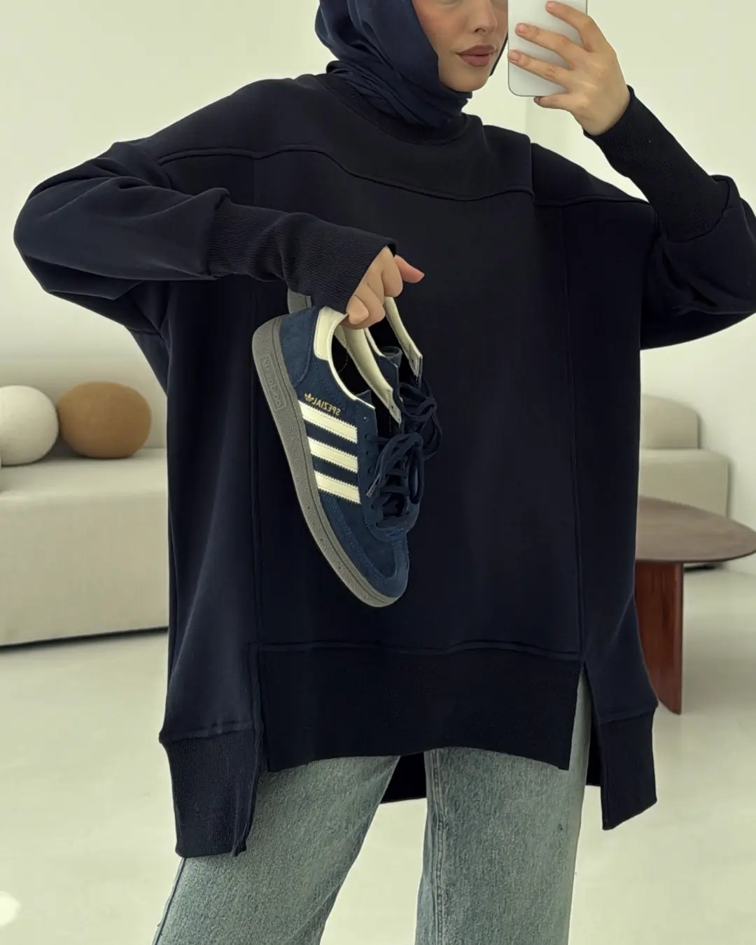 Parmak Geçmeli Asimetri Kesim Sweat Lacivert - Görsel 2